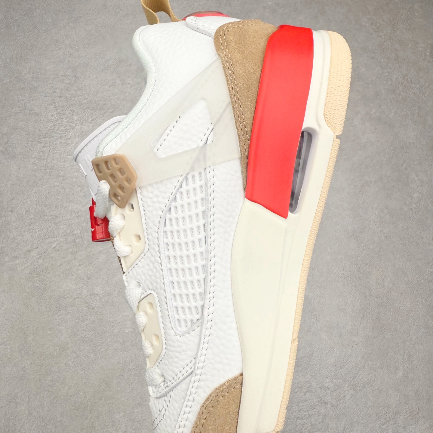 图片[7]-Jordan Spizike Low AJ复古低帮篮球鞋 FQ1759-105 这款鞋子著名导演斯派克李的Jordan Spizike专属 预计于明年夏季推出全新低帮版本 将包括三款配色 经典爆裂纹非常复古 两款配色分别以大学红和黑曜石蓝进行区分 鞋身设计中依旧带有大象爆裂纹、鞋侧束带、塑胶网布等经典元素 之后 在鞋舌、内衬以及鞋底等位置缀以大学红和黑曜石蓝搭配 带来全新造型 尺码：36 36.5 37.5 38 38.5 39 40 40.5 41 42 42.5 43 44 44.5 45 46-选品中心