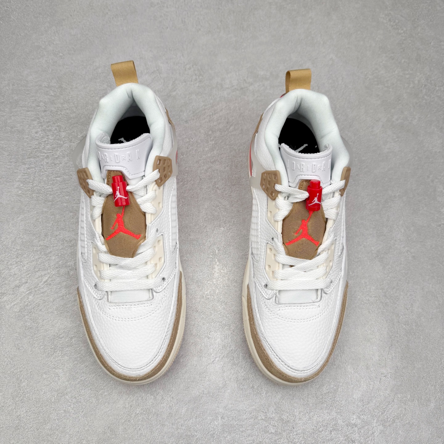 图片[2]-Jordan Spizike Low AJ复古低帮篮球鞋 FQ1759-105 这款鞋子著名导演斯派克李的Jordan Spizike专属 预计于明年夏季推出全新低帮版本 将包括三款配色 经典爆裂纹非常复古 两款配色分别以大学红和黑曜石蓝进行区分 鞋身设计中依旧带有大象爆裂纹、鞋侧束带、塑胶网布等经典元素 之后 在鞋舌、内衬以及鞋底等位置缀以大学红和黑曜石蓝搭配 带来全新造型 尺码：36 36.5 37.5 38 38.5 39 40 40.5 41 42 42.5 43 44 44.5 45 46-选品中心