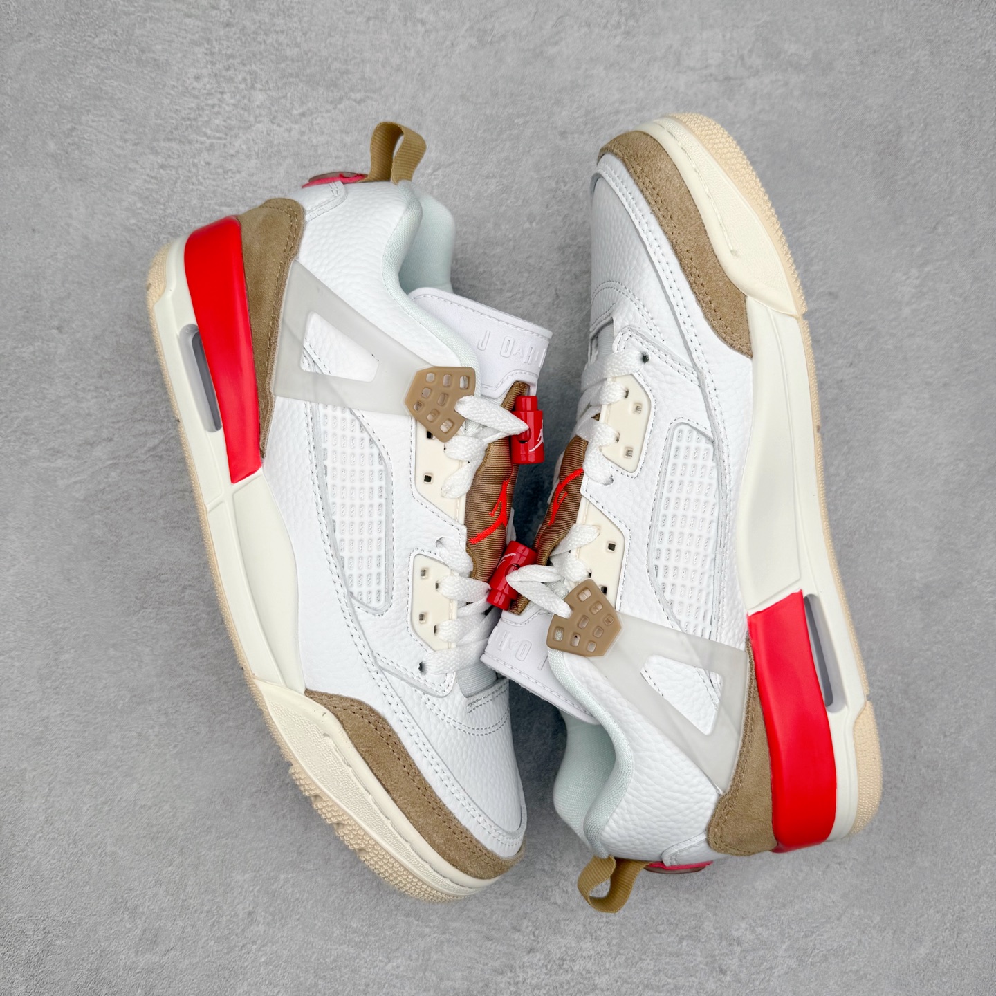 图片[3]-Jordan Spizike Low AJ复古低帮篮球鞋 FQ1759-105 这款鞋子著名导演斯派克李的Jordan Spizike专属 预计于明年夏季推出全新低帮版本 将包括三款配色 经典爆裂纹非常复古 两款配色分别以大学红和黑曜石蓝进行区分 鞋身设计中依旧带有大象爆裂纹、鞋侧束带、塑胶网布等经典元素 之后 在鞋舌、内衬以及鞋底等位置缀以大学红和黑曜石蓝搭配 带来全新造型 尺码：36 36.5 37.5 38 38.5 39 40 40.5 41 42 42.5 43 44 44.5 45 46-选品中心