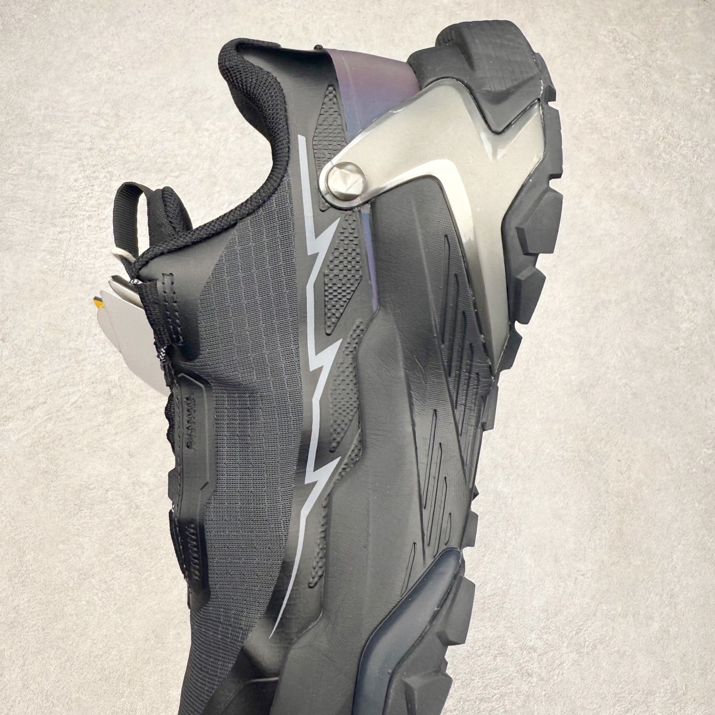 图片[7]-＃福利特价 凯乐石 KAILAS FUGA DU BOA 大坡王轻越野徒步 网布TPU减震防滑透气支撑回弹 低帮 超强抓地力登山跑步鞋 KAILAS凯乐石品牌是全球三大全系攀登品牌之一，于2003年创立于中国广州，致力于为有攀登梦想的户外运动员及爱好者，研发制造功能性专业装备，满足他们在极限环境下安全舒适的需求，凯乐石专注于科技面料的开发及专业功能设计，产品线覆盖登山、攀岩、徒步、越野跑山、露营、旅行等多项户外运动，通过运动员的测试反馈，不断进化迭代，产品荣获国内外大奖71座，发明专利21个，更突破性的自主研发攀登器械，打造出中国的攀登硬实力。实拍调校N版已经零色差零失真 百分百还原实物色彩所见即所得 不存在货不对板色差等低级问题 选购参考实物拍摄 不混卖不参货 只用心做好货严格选品 承诺混一赔十 尺码：36 36.5 37.5 38 38.5 39 40 40.5 41 42 42.5 43 44 44.5 45-选品中心