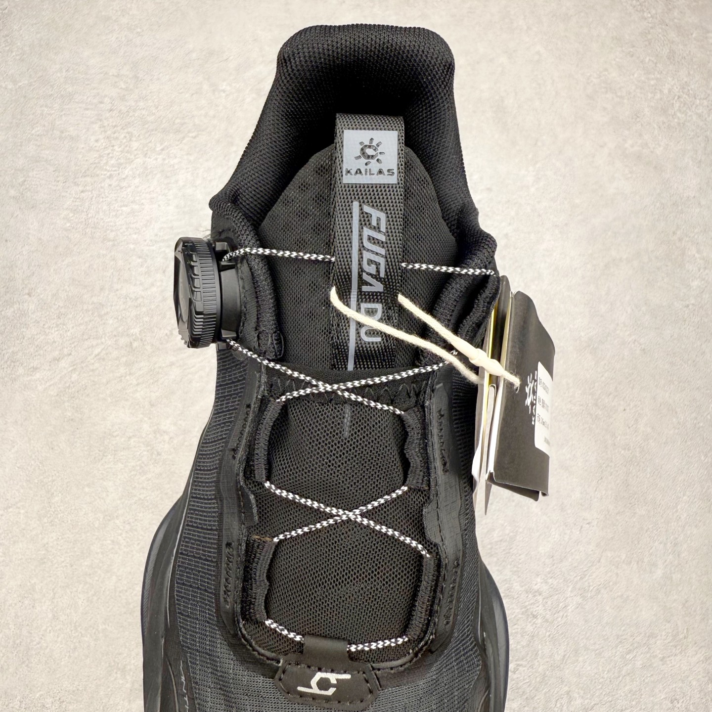 图片[5]-＃福利特价 凯乐石 KAILAS FUGA DU BOA 大坡王轻越野徒步 网布TPU减震防滑透气支撑回弹 低帮 超强抓地力登山跑步鞋 KAILAS凯乐石品牌是全球三大全系攀登品牌之一，于2003年创立于中国广州，致力于为有攀登梦想的户外运动员及爱好者，研发制造功能性专业装备，满足他们在极限环境下安全舒适的需求，凯乐石专注于科技面料的开发及专业功能设计，产品线覆盖登山、攀岩、徒步、越野跑山、露营、旅行等多项户外运动，通过运动员的测试反馈，不断进化迭代，产品荣获国内外大奖71座，发明专利21个，更突破性的自主研发攀登器械，打造出中国的攀登硬实力。实拍调校N版已经零色差零失真 百分百还原实物色彩所见即所得 不存在货不对板色差等低级问题 选购参考实物拍摄 不混卖不参货 只用心做好货严格选品 承诺混一赔十 尺码：36 36.5 37.5 38 38.5 39 40 40.5 41 42 42.5 43 44 44.5 45-选品中心