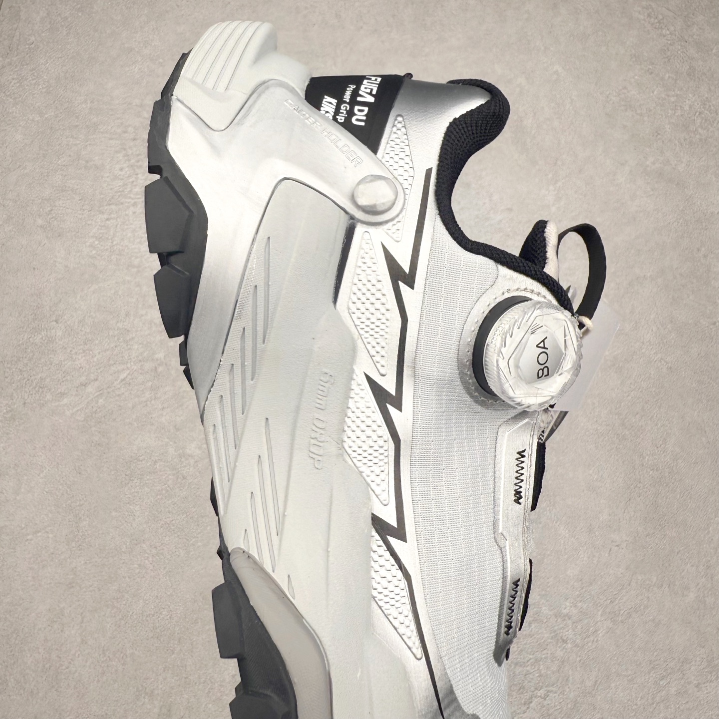 图片[6]-＃福利特价 凯乐石 KAILAS FUGA DU BOA 大坡王轻越野徒步 网布TPU减震防滑透气支撑回弹 低帮 超强抓地力登山跑步鞋 KAILAS凯乐石品牌是全球三大全系攀登品牌之一，于2003年创立于中国广州，致力于为有攀登梦想的户外运动员及爱好者，研发制造功能性专业装备，满足他们在极限环境下安全舒适的需求，凯乐石专注于科技面料的开发及专业功能设计，产品线覆盖登山、攀岩、徒步、越野跑山、露营、旅行等多项户外运动，通过运动员的测试反馈，不断进化迭代，产品荣获国内外大奖71座，发明专利21个，更突破性的自主研发攀登器械，打造出中国的攀登硬实力。实拍调校N版已经零色差零失真 百分百还原实物色彩所见即所得 不存在货不对板色差等低级问题 选购参考实物拍摄 不混卖不参货 只用心做好货严格选品 承诺混一赔十 尺码：36 36.5 37.5 38 38.5 39 40 40.5 41 42 42.5 43 44 44.5 45-选品中心