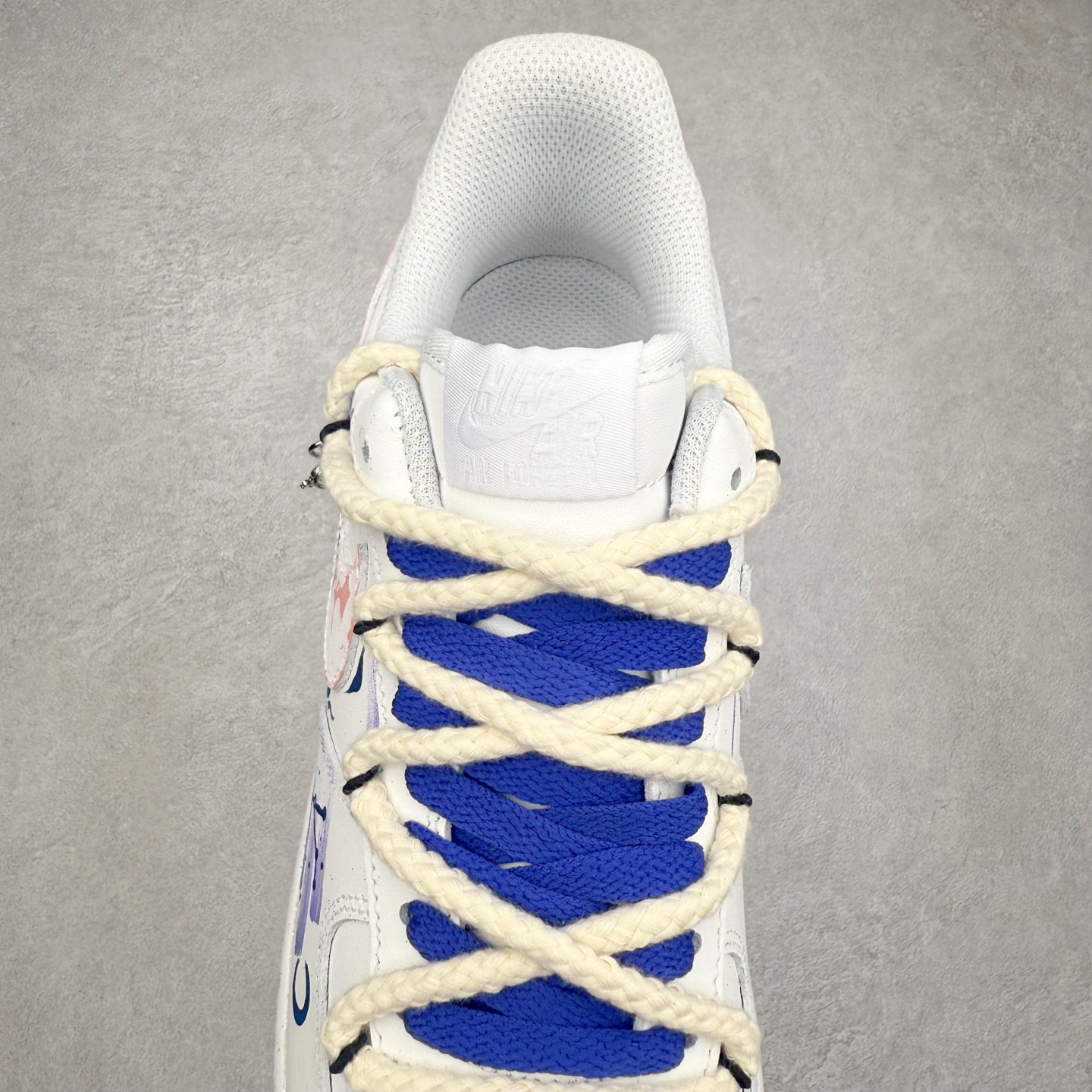 图片[5]-NK Air Force 1´07 Low 空军一号低帮百搭休闲运动板鞋 星座622-722 柔软、弹性十足的缓震性能和出色的中底设计 横跨复古与现代的外型结合 造就出风靡全球 三十多年的Force 1 直到今天还深受青睐 实拍调校N版已经零色差零失真 百分百还原实物色彩所见即所得 不存在货不对板色差等低级问题 选购参考实物拍摄 不混卖不参货 只用心做好货严格选品 承诺混一赔十 尺码：36 36.5 37.5 38 38.5 39 40 40.5 41 42 42.5 43 44 44.5 45-选品中心