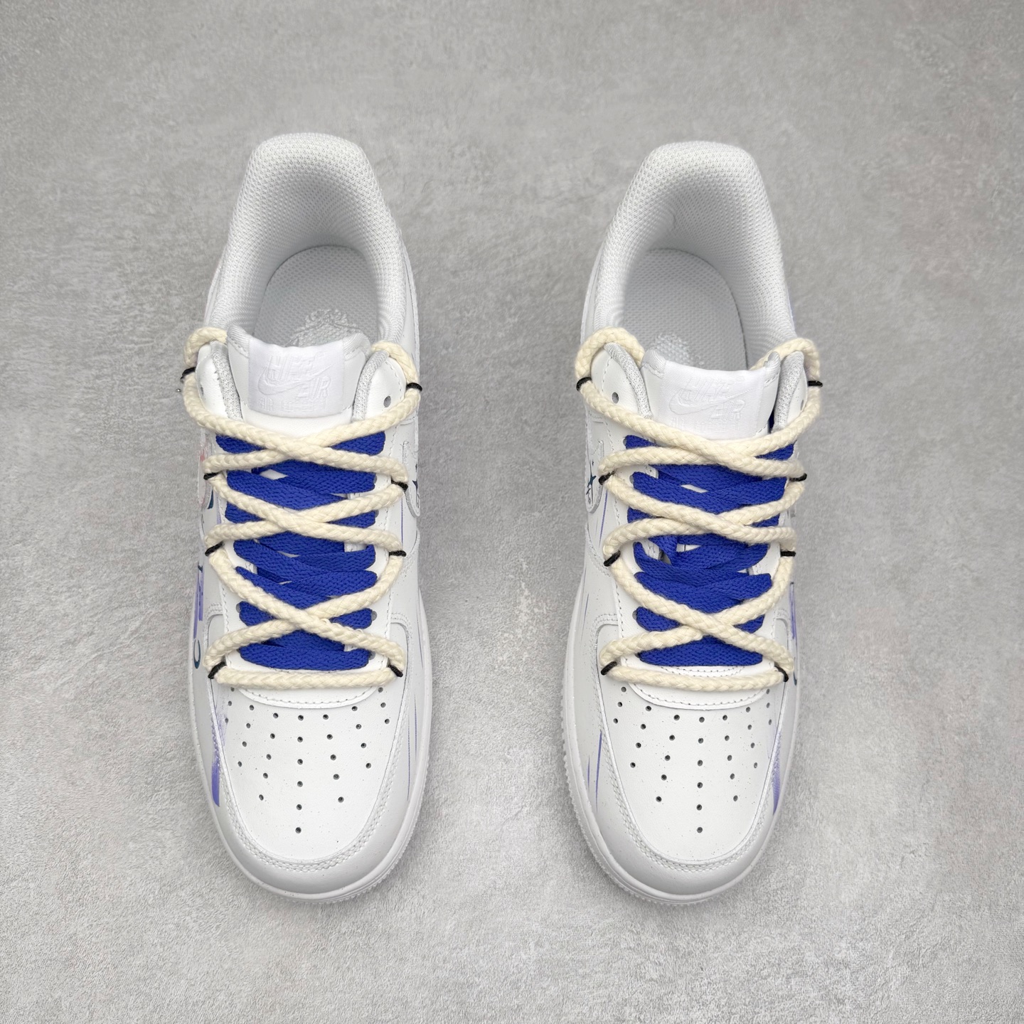 图片[2]-NK Air Force 1´07 Low 空军一号低帮百搭休闲运动板鞋 星座622-722 柔软、弹性十足的缓震性能和出色的中底设计 横跨复古与现代的外型结合 造就出风靡全球 三十多年的Force 1 直到今天还深受青睐 实拍调校N版已经零色差零失真 百分百还原实物色彩所见即所得 不存在货不对板色差等低级问题 选购参考实物拍摄 不混卖不参货 只用心做好货严格选品 承诺混一赔十 尺码：36 36.5 37.5 38 38.5 39 40 40.5 41 42 42.5 43 44 44.5 45-选品中心