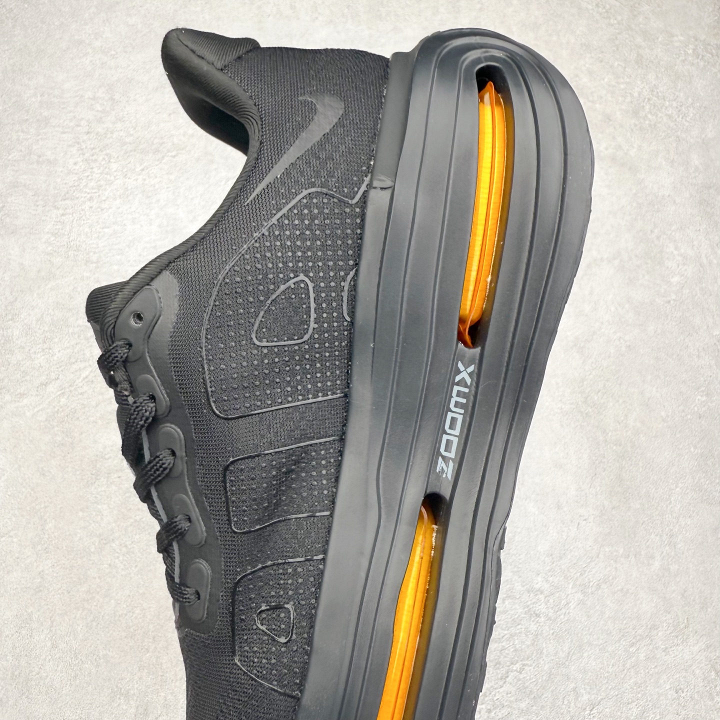 图片[7]-NK Vomero Premium 时尚舒适 网布防滑耐磨 低帮跑步鞋 HQ2050-305 实拍调校N版已经零色差零失真 百分百还原实物色彩所见即所得 不存在货不对板色差等低级问题 选购参考实物拍摄 不混卖不参货 只用心做好货严格选品 承诺混一赔十 尺码：36 36.5 37.5 38 38.5 39 40 40.5 41 42 42.5 43 44 44.5 45-选品中心