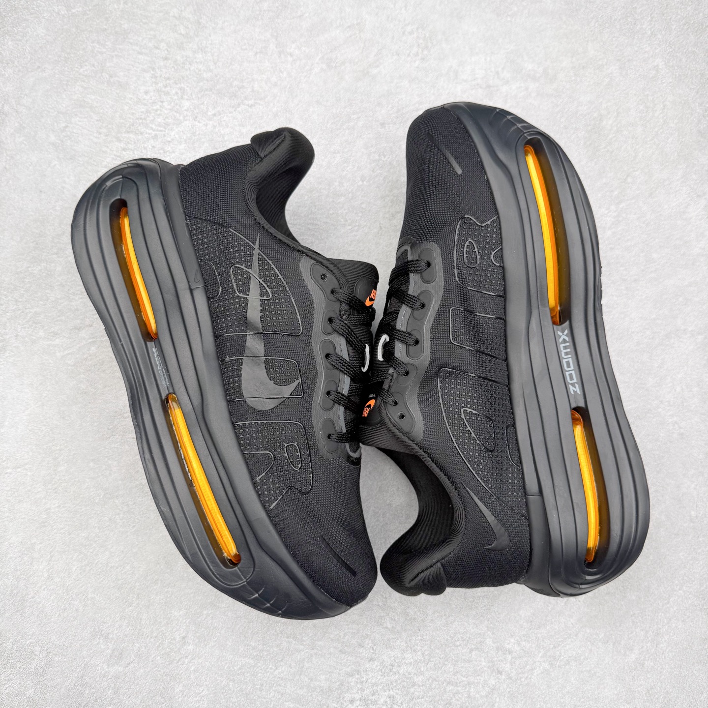 图片[3]-NK Vomero Premium 时尚舒适 网布防滑耐磨 低帮跑步鞋 HQ2050-305 实拍调校N版已经零色差零失真 百分百还原实物色彩所见即所得 不存在货不对板色差等低级问题 选购参考实物拍摄 不混卖不参货 只用心做好货严格选品 承诺混一赔十 尺码：36 36.5 37.5 38 38.5 39 40 40.5 41 42 42.5 43 44 44.5 45-选品中心