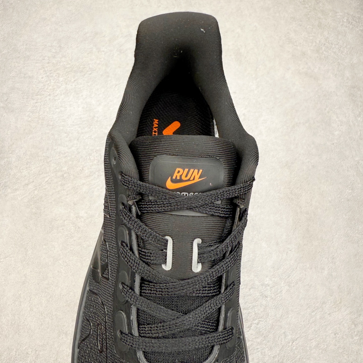 图片[5]-NK Vomero Premium 时尚舒适 网布防滑耐磨 低帮跑步鞋 HQ2050-305 实拍调校N版已经零色差零失真 百分百还原实物色彩所见即所得 不存在货不对板色差等低级问题 选购参考实物拍摄 不混卖不参货 只用心做好货严格选品 承诺混一赔十 尺码：36 36.5 37.5 38 38.5 39 40 40.5 41 42 42.5 43 44 44.5 45-选品中心