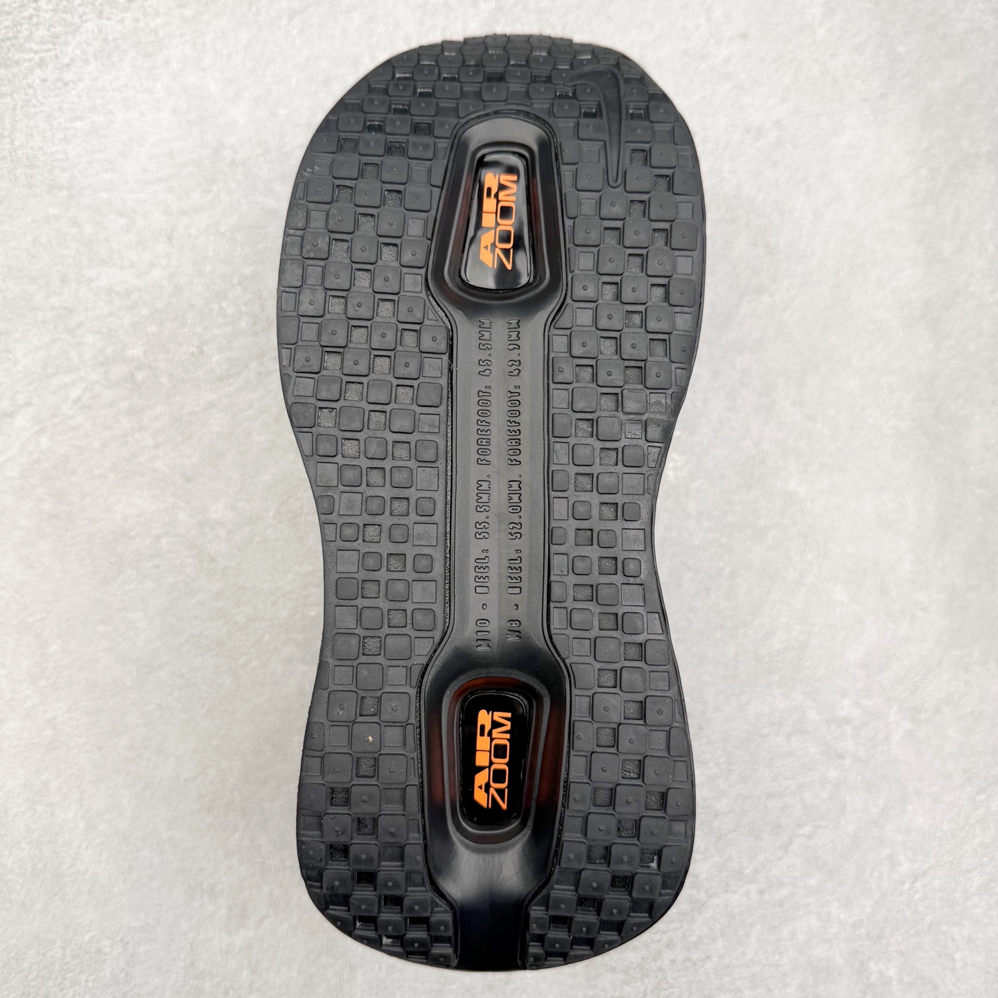 图片[9]-NK Vomero Premium 时尚舒适 网布防滑耐磨 低帮跑步鞋 HQ2050-305 实拍调校N版已经零色差零失真 百分百还原实物色彩所见即所得 不存在货不对板色差等低级问题 选购参考实物拍摄 不混卖不参货 只用心做好货严格选品 承诺混一赔十 尺码：36 36.5 37.5 38 38.5 39 40 40.5 41 42 42.5 43 44 44.5 45-选品中心