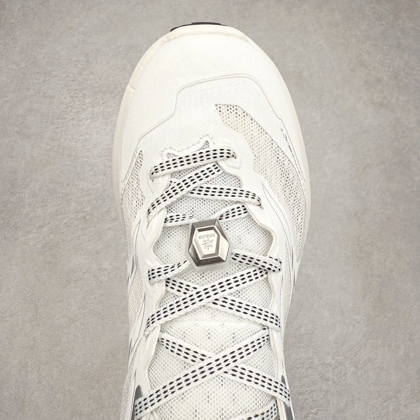 图片[4]-凯乐石 KAILAS C 4 舒适缓冲徒步 织物TPU减震防滑透气包裹性轻便低帮 超强抓地力越野跑步鞋 KAILAS凯乐石品牌是全球三大全系攀登品牌之一，于2003年创立于中国广州，致力于为有攀登梦想的户外运动员及爱好者，研发制造功能性专业装备，满足他们在极限环境下安全舒适的需求，凯乐石专注于科技面料的开发及专业功能设计，产品线覆盖登山、攀岩、徒步、越野跑山、露营、旅行等多项户外运动，通过运动员的测试反馈，不断进化迭代，产品荣获国内外大奖71座，发明专利21个，更突破性的自主研发攀登器械，打造出中国的攀登硬实力。实拍调校N版已经零色差零失真 百分百还原实物色彩所见即所得 不存在货不对板色差等低级问题 选购参考实物拍摄 不混卖不参货 只用心做好货严格选品 承诺混一赔十 尺码：36 36.5 37.5 38 38.5 39 40 40.5 41 42 42.5 43 44 44.5 45-选品中心