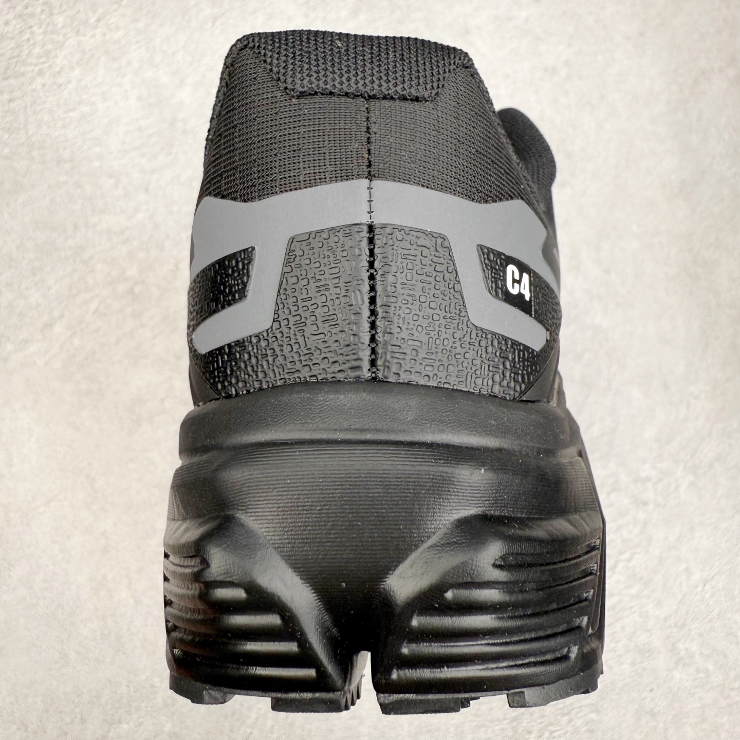 图片[8]-凯乐石 KAILAS C 4 舒适缓冲徒步 织物TPU减震防滑透气包裹性轻便低帮 超强抓地力越野跑步鞋 KAILAS凯乐石品牌是全球三大全系攀登品牌之一，于2003年创立于中国广州，致力于为有攀登梦想的户外运动员及爱好者，研发制造功能性专业装备，满足他们在极限环境下安全舒适的需求，凯乐石专注于科技面料的开发及专业功能设计，产品线覆盖登山、攀岩、徒步、越野跑山、露营、旅行等多项户外运动，通过运动员的测试反馈，不断进化迭代，产品荣获国内外大奖71座，发明专利21个，更突破性的自主研发攀登器械，打造出中国的攀登硬实力。实拍调校N版已经零色差零失真 百分百还原实物色彩所见即所得 不存在货不对板色差等低级问题 选购参考实物拍摄 不混卖不参货 只用心做好货严格选品 承诺混一赔十 尺码：36 36.5 37.5 38 38.5 39 40 40.5 41 42 42.5 43 44 44.5 45-选品中心