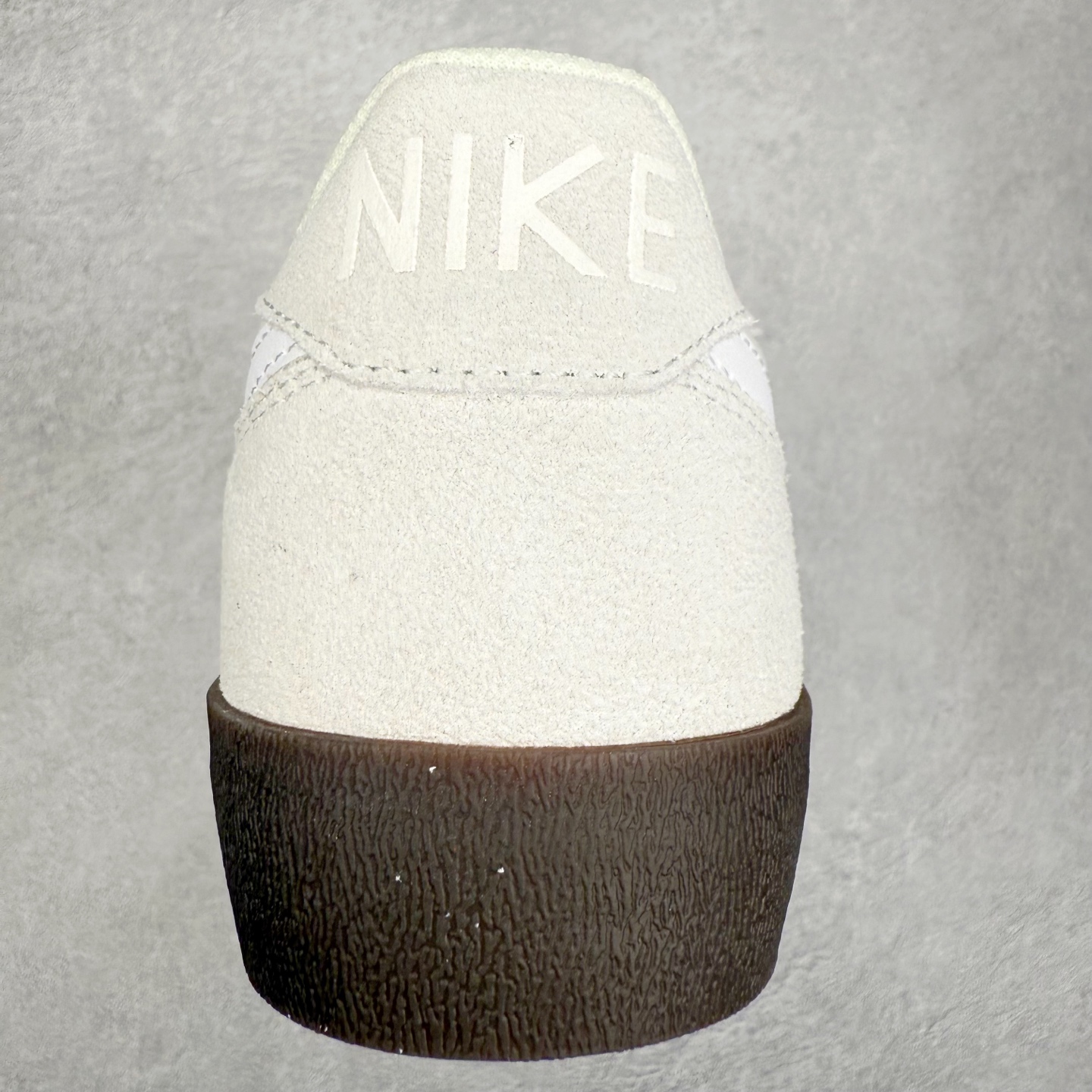 图片[8]-J.Crew x NK Killshot II Leather 联名复古板鞋 FQ8903-100 采用米白色皮革制作鞋身 Swoosh 点缀其中 最后搭载棕色生胶大底 流露出满满的复古气气息 尺码：36 36.5 37.5 38 38.5 39 40 40.5 41 42 42.5 43 44 44.5 45-选品中心