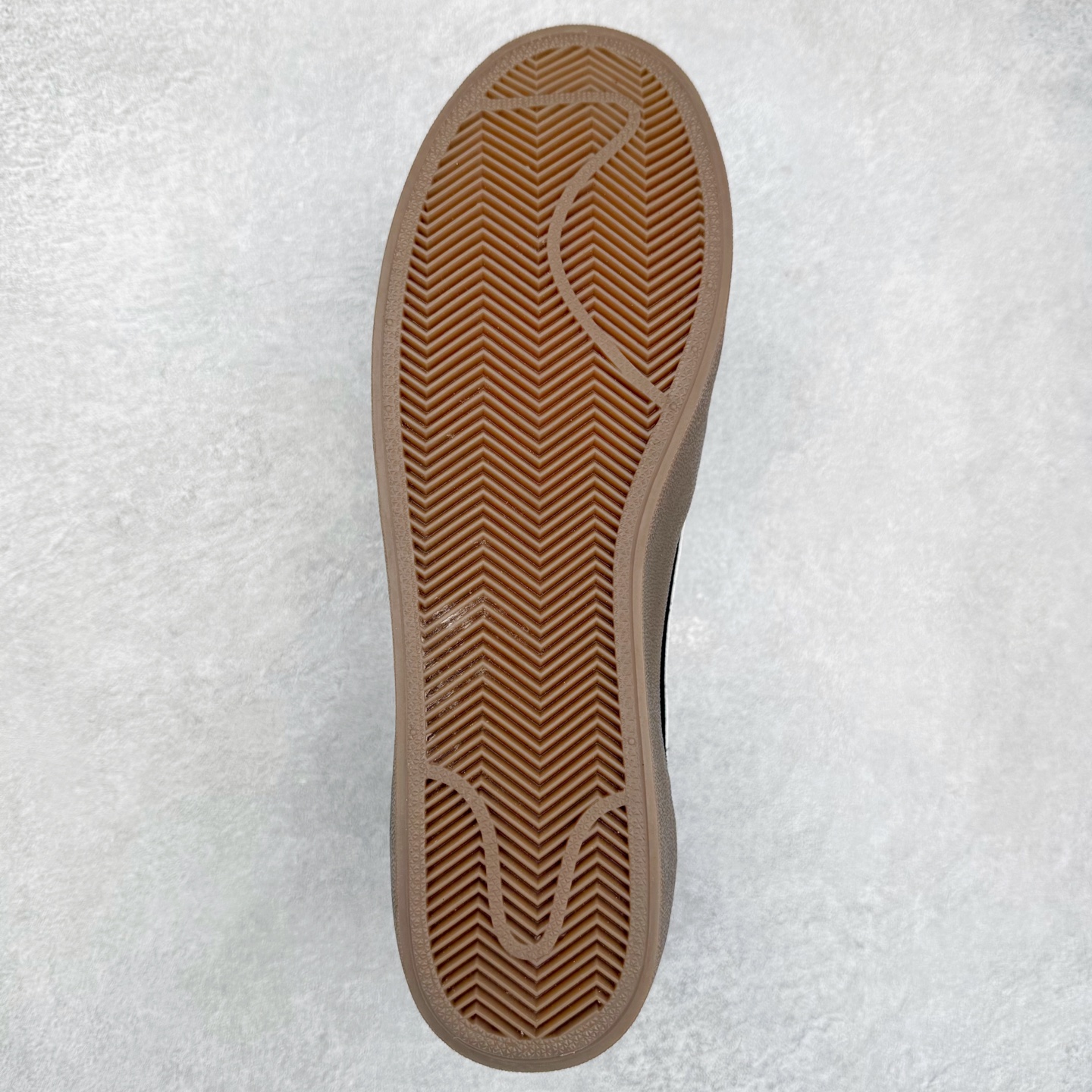 图片[9]-J.Crew x NK Killshot II Leather 联名复古板鞋 FQ8903-002 采用米白色皮革制作鞋身 Swoosh 点缀其中 最后搭载棕色生胶大底 流露出满满的复古气气息 尺码：36 36.5 37.5 38 38.5 39 40 40.5 41 42 42.5 43 44 44.5 45-选品中心