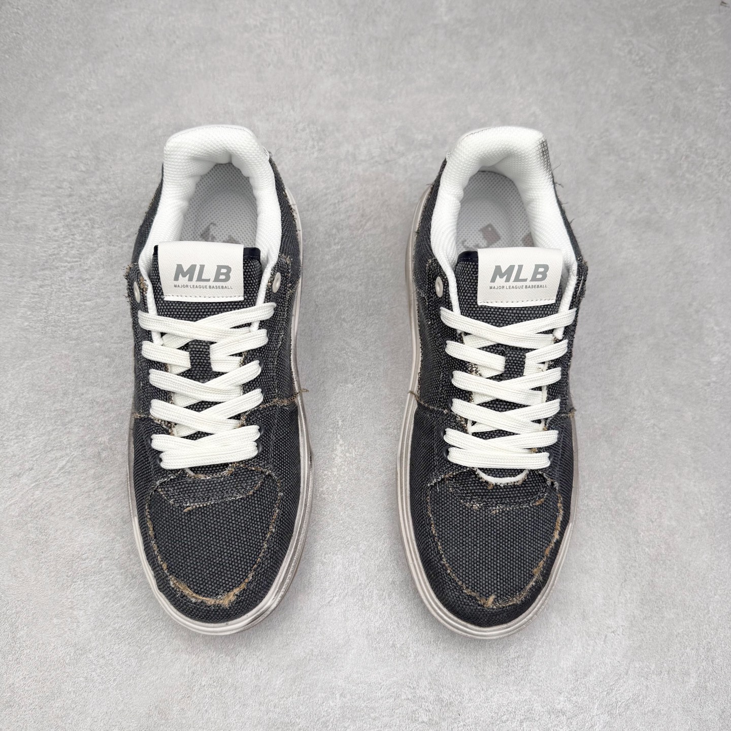 图片[2]-MLB Chunky Liner Basic 复古印花学长鞋系列低帮轻量增高厚底百搭休闲运动慢跑鞋板鞋 Korea韩国联名NY美国榄球纽约洋基队限定 韩国代购专供 全套原楦原纸板原厂数据开发 正确中底拉帮中底网布细节 平台代购专供 左脚内置芯片 韩国代购吊牌标贴 独家一比一RB+MD组合大底 高频后跟小人Logo精准对位立体饱满 正确网布加超迁鞋面 转印中底走线紧密 转印Logo工艺表层防刮不掉色 尺码：35 36 36.5 37.5 38 38.5 39 40 40.5 41 42 42.5 43 44 45-选品中心