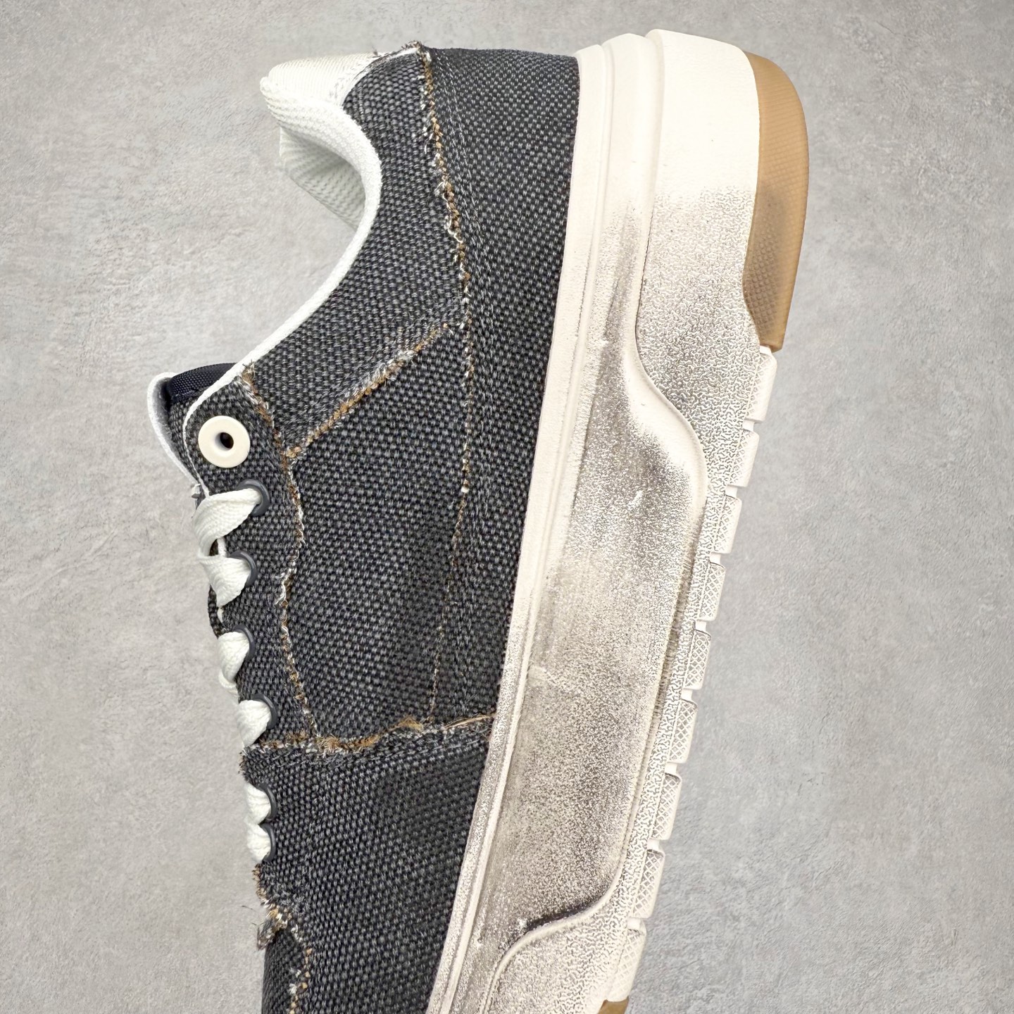 图片[7]-MLB Chunky Liner Basic 复古印花学长鞋系列低帮轻量增高厚底百搭休闲运动慢跑鞋板鞋 Korea韩国联名NY美国榄球纽约洋基队限定 韩国代购专供 全套原楦原纸板原厂数据开发 正确中底拉帮中底网布细节 平台代购专供 左脚内置芯片 韩国代购吊牌标贴 独家一比一RB+MD组合大底 高频后跟小人Logo精准对位立体饱满 正确网布加超迁鞋面 转印中底走线紧密 转印Logo工艺表层防刮不掉色 尺码：35 36 36.5 37.5 38 38.5 39 40 40.5 41 42 42.5 43 44 45-选品中心