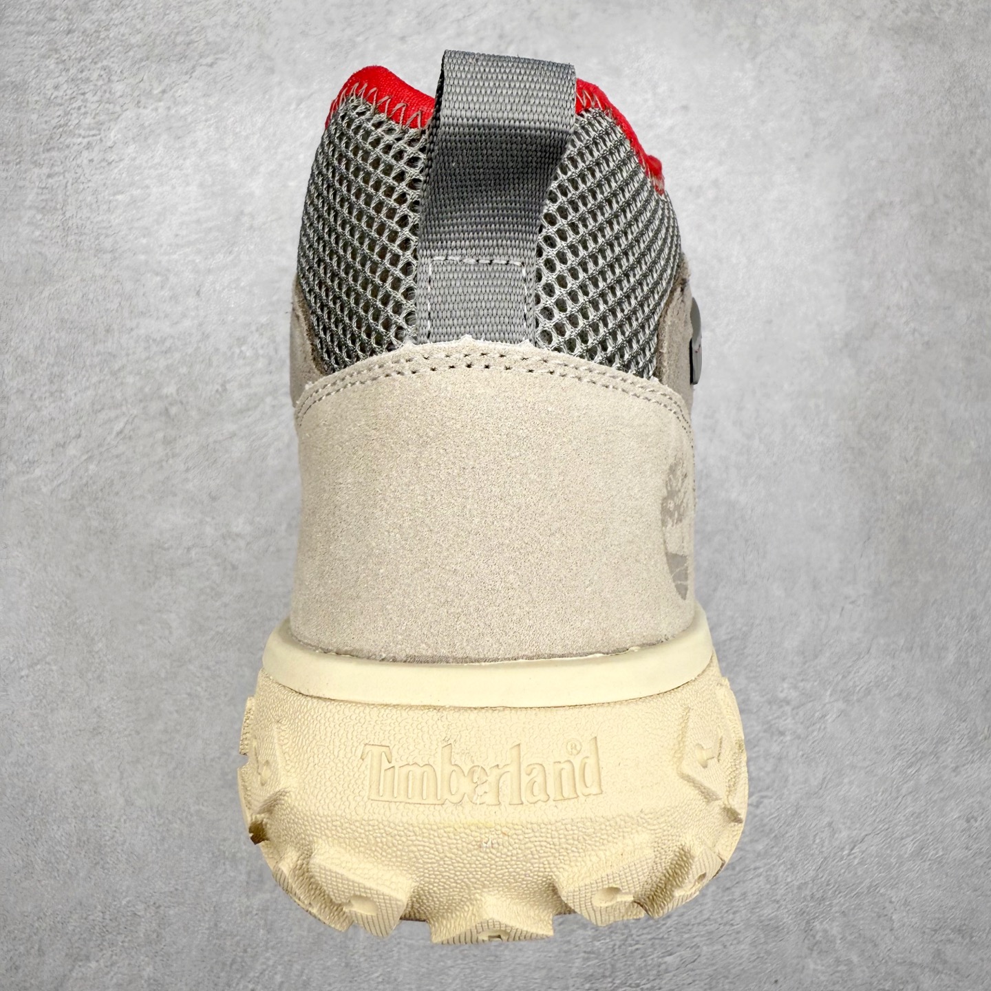 图片[8]-Timberland Greenstride Motion 6 添柏岚防滑耐磨低帮户外功能鞋 简约大方的造型设计，给人以随性休闲的时尚格调，穿着舒适轻便，运动灵活自如，满足日常个性穿搭。Timberland户外品牌最早成立于1918年的美国波士顿，它的成功故事就从第一双防水皮靴Yellow Boots开始。这双具备完全防水机能的靴子瞬间广受好评，他那独创又不失古典的款式，以及大胆使用黄色的崭新风格，吸引了广大消费者的目光。现今仍不改其原有风貌的这双黄靴，就是火遍全球的“大黄靴”。Timberland的高端工艺、实穿耐用等特点让他拥有绝对鞋界地位。尺码：40 41 41.5 42 43 43.5 44 44.5 45 45.5 46-选品中心