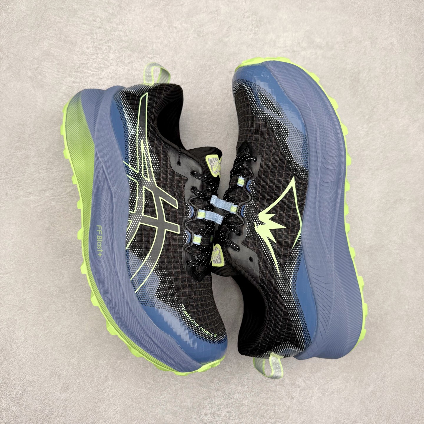 图片[3]-Asics Gel-Trabuco Max 3 舒适缓震轻便竞速 低帮跑步鞋 ASICS（亚瑟士）是日本实业家鬼冢喜八郎创立的跑鞋运动品牌，名字想法源自著名的拉丁谚语“AnimaSana In Corpore Sano”，意为“健全的精神寓于强健的体魄”。正如其名字的含义，ASICS亚瑟士一直坚信保持身体的健康与活力是打造健康快乐的生活方式的最佳途径。亚瑟士的跑鞋、篮球鞋等系列集专业与美貌于一身，拥有极高的热度。2016年，ASICS在“2016年日本最佳全球品牌”排行榜名列第17名。尺码：36 37 37.5 38 39 39.5 40 40.5 41.5 42 42.5 43.5 44 45-选品中心