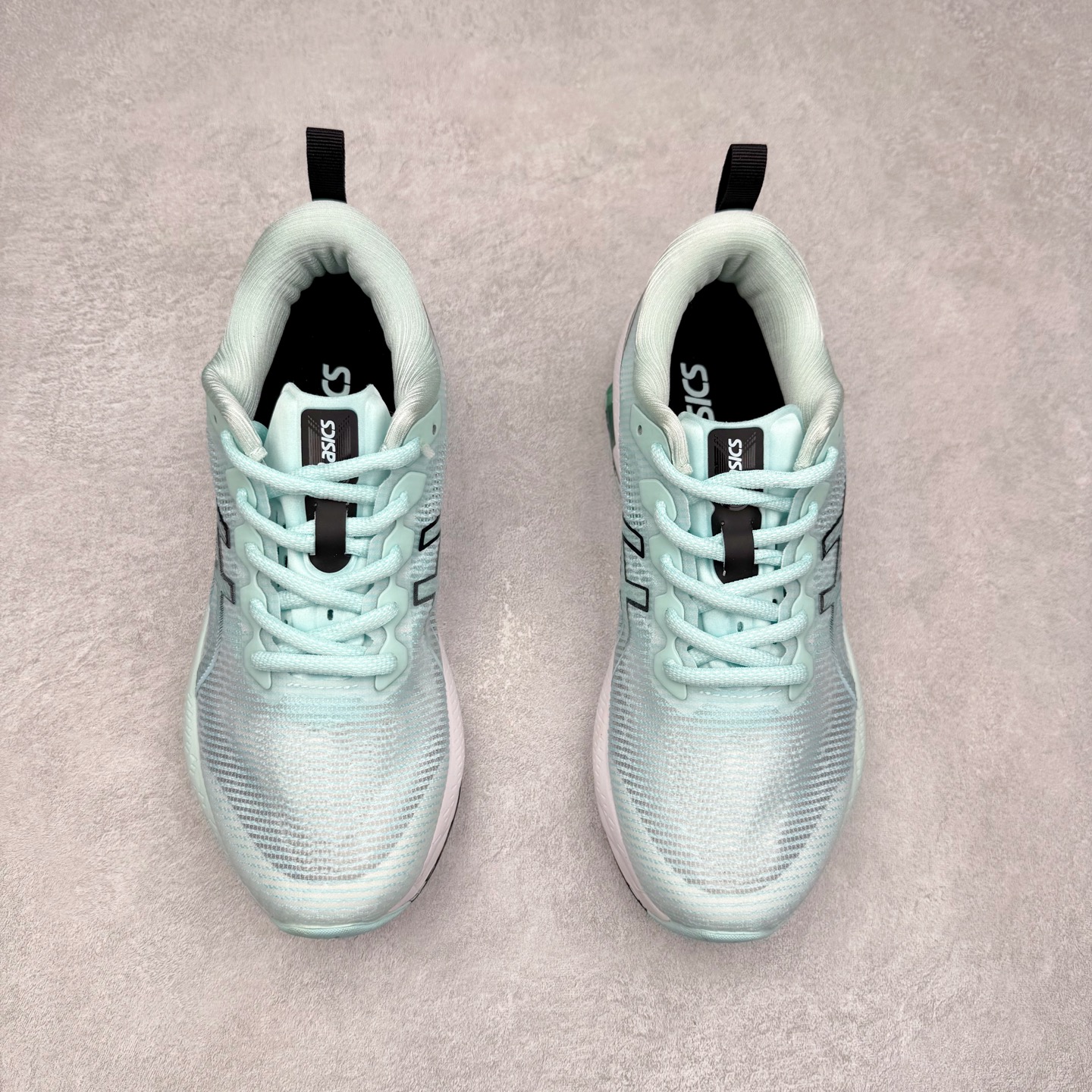 图片[2]-Asics Gel-Kinsei Blast 运动织物低帮休闲跑步鞋 ASICS（亚瑟士）是日本实业家鬼冢喜八郎创立的跑鞋运动品牌，名字想法源自著名的拉丁谚语“AnimaSana In Corpore Sano”，意为“健全的精神寓于强健的体魄”。正如其名字的含义，ASICS亚瑟士一直坚信保持身体的健康与活力是打造健康快乐的生活方式的最佳途径。亚瑟士的跑鞋、篮球鞋等系列集专业与美貌于一身，拥有极高的热度。2016年，ASICS在“2016年日本最佳全球品牌”排行榜名列第17名。尺码：36 37 37.5 38 39 39.5 40 40.5 41.5 42 42.5 43.5 44 45-选品中心