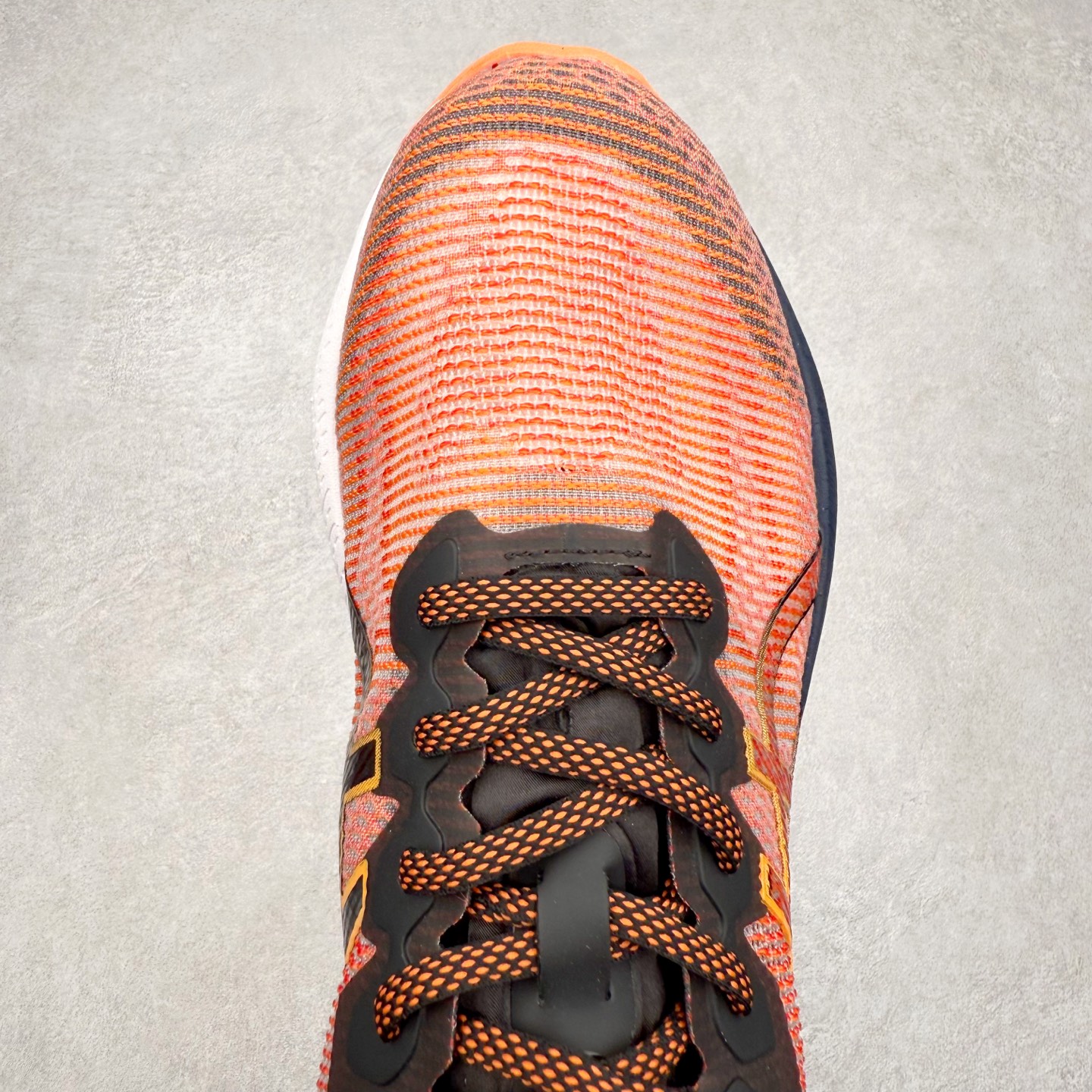 图片[4]-Asics Gel-Kinsei Blast 运动织物低帮休闲跑步鞋 ASICS（亚瑟士）是日本实业家鬼冢喜八郎创立的跑鞋运动品牌，名字想法源自著名的拉丁谚语“AnimaSana In Corpore Sano”，意为“健全的精神寓于强健的体魄”。正如其名字的含义，ASICS亚瑟士一直坚信保持身体的健康与活力是打造健康快乐的生活方式的最佳途径。亚瑟士的跑鞋、篮球鞋等系列集专业与美貌于一身，拥有极高的热度。2016年，ASICS在“2016年日本最佳全球品牌”排行榜名列第17名。尺码：36 37 37.5 38 39 39.5 40 40.5 41.5 42 42.5 43.5 44 45-选品中心