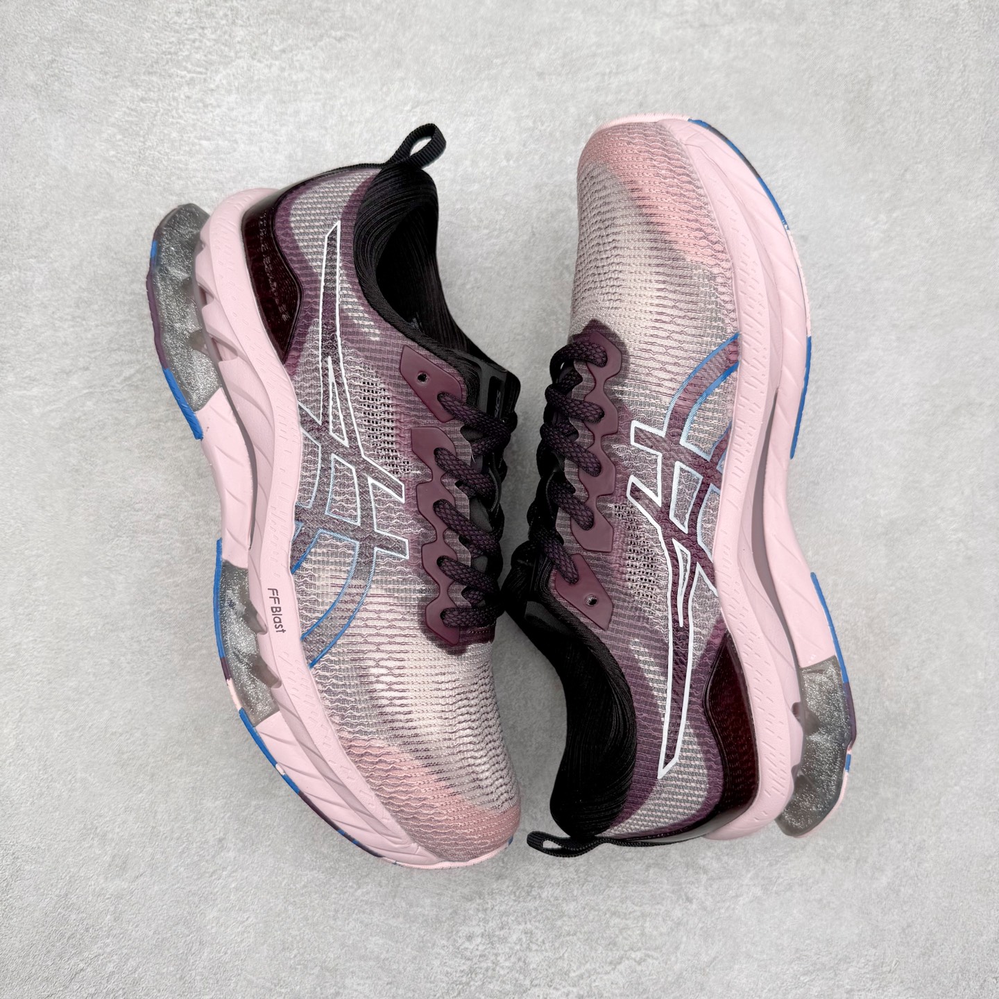图片[3]-Asics Gel-Kinsei Blast 运动织物低帮休闲跑步鞋 ASICS（亚瑟士）是日本实业家鬼冢喜八郎创立的跑鞋运动品牌，名字想法源自著名的拉丁谚语“AnimaSana In Corpore Sano”，意为“健全的精神寓于强健的体魄”。正如其名字的含义，ASICS亚瑟士一直坚信保持身体的健康与活力是打造健康快乐的生活方式的最佳途径。亚瑟士的跑鞋、篮球鞋等系列集专业与美貌于一身，拥有极高的热度。2016年，ASICS在“2016年日本最佳全球品牌”排行榜名列第17名。尺码：36 37 37.5 38 39 39.5 40 40.5 41.5 42 42.5 43.5 44 45-选品中心