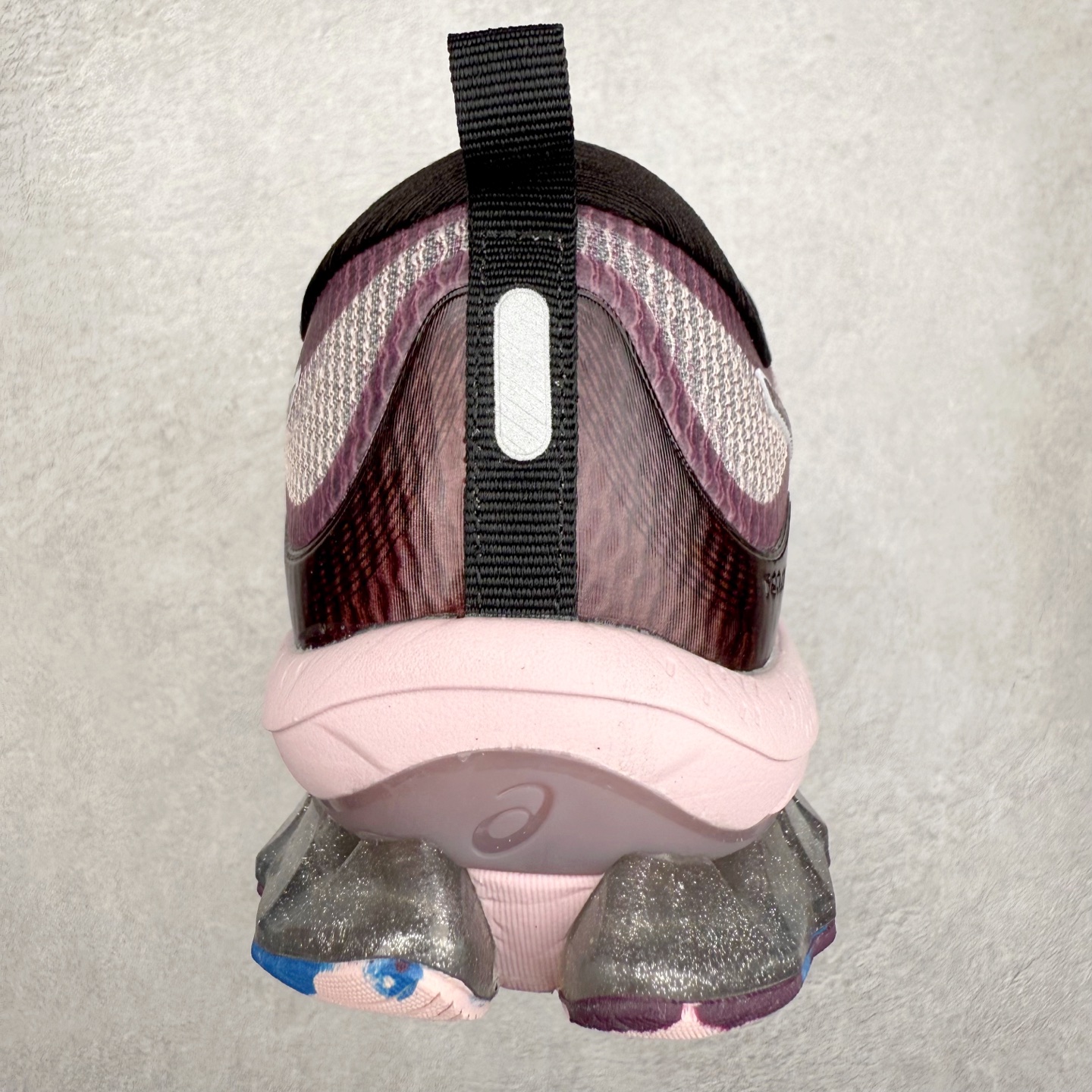 图片[8]-Asics Gel-Kinsei Blast 运动织物低帮休闲跑步鞋 ASICS（亚瑟士）是日本实业家鬼冢喜八郎创立的跑鞋运动品牌，名字想法源自著名的拉丁谚语“AnimaSana In Corpore Sano”，意为“健全的精神寓于强健的体魄”。正如其名字的含义，ASICS亚瑟士一直坚信保持身体的健康与活力是打造健康快乐的生活方式的最佳途径。亚瑟士的跑鞋、篮球鞋等系列集专业与美貌于一身，拥有极高的热度。2016年，ASICS在“2016年日本最佳全球品牌”排行榜名列第17名。尺码：36 37 37.5 38 39 39.5 40 40.5 41.5 42 42.5 43.5 44 45-选品中心