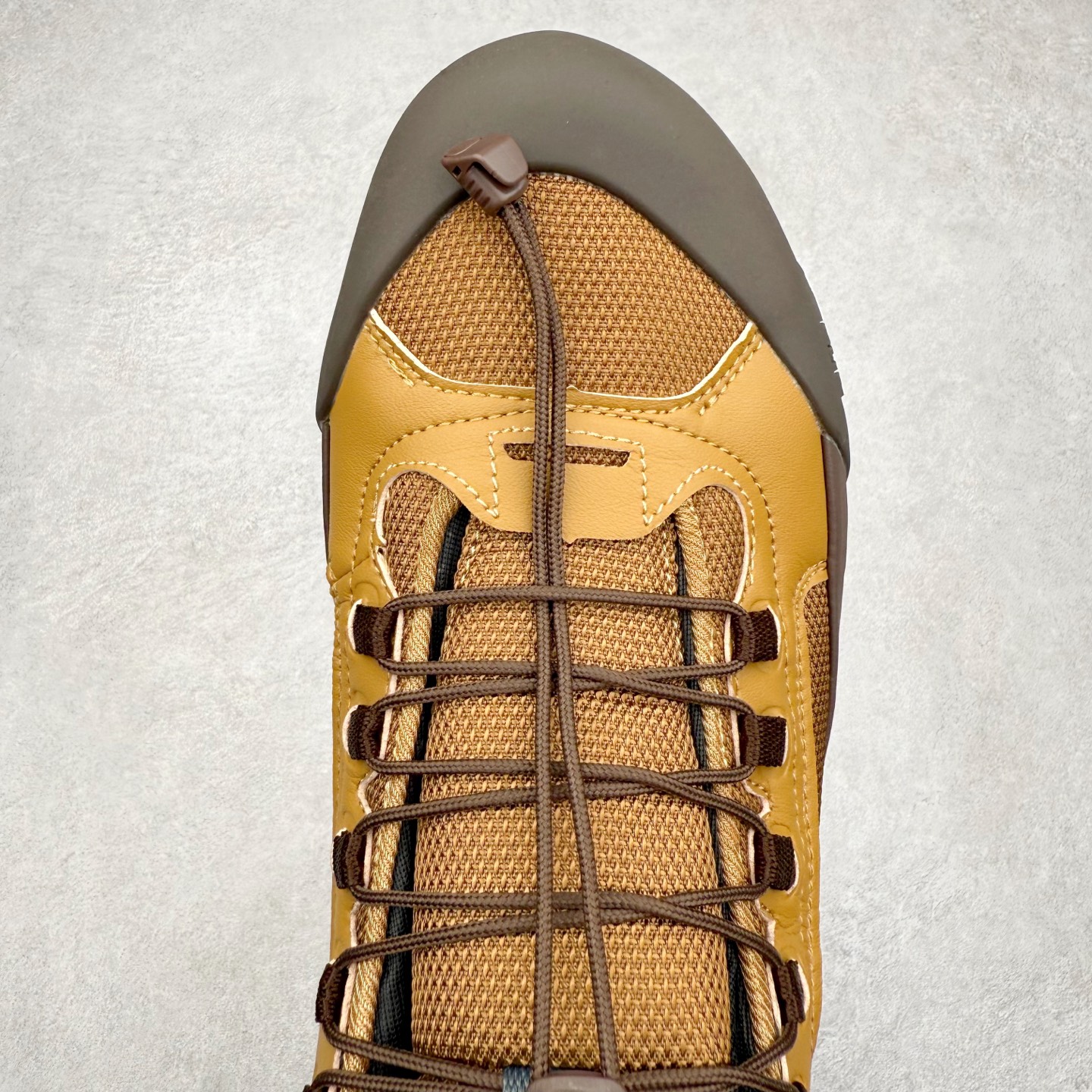 图片[4]-The North Face 北面 户外运动休闲登山鞋越野徒步鞋 大厂品质 面料采用进口牛皮 鞋底采用Vibram黄金大底 专门为鞋底设计的橡胶以出色的耐磨性 良好的防滑性或得不少户外运动爱好者的喜欢 专业户外登山品牌（北面）The North Face自1966年创立，由两位热爱登山徒步的年轻登山者于美西旧金山开创，不断透过研发与创新，并且将最先进的技术结合在服装与鞋款设计，生产多种外型帅气且专业能力非常强的户外运动装备而备受欢迎。 尺码：40-45-选品中心