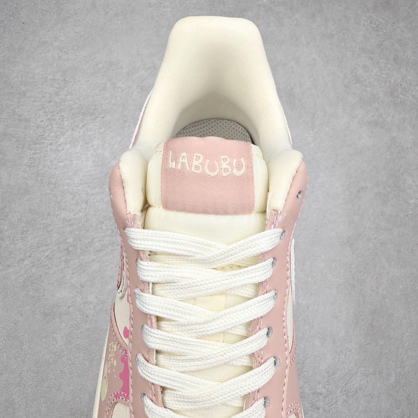 图片[5]-NK Air Force 1´07 Low 空军一号低帮百搭休闲运动板鞋 KB1688-006 柔软、弹性十足的缓震性能和出色的中底设计 横跨复古与现代的外型结合 造就出风靡全球 三十多年的Force 1 直到今天还深受青睐 实拍调校N版已经零色差零失真 百分百还原实物色彩所见即所得 不存在货不对板色差等低级问题 选购参考实物拍摄 不混卖不参货 只用心做好货严格选品 承诺混一赔十 尺码：36 36.5 37.5 38 38.5 39 40 40.5 41 42 42.5 43 44 44.5 45-选品中心