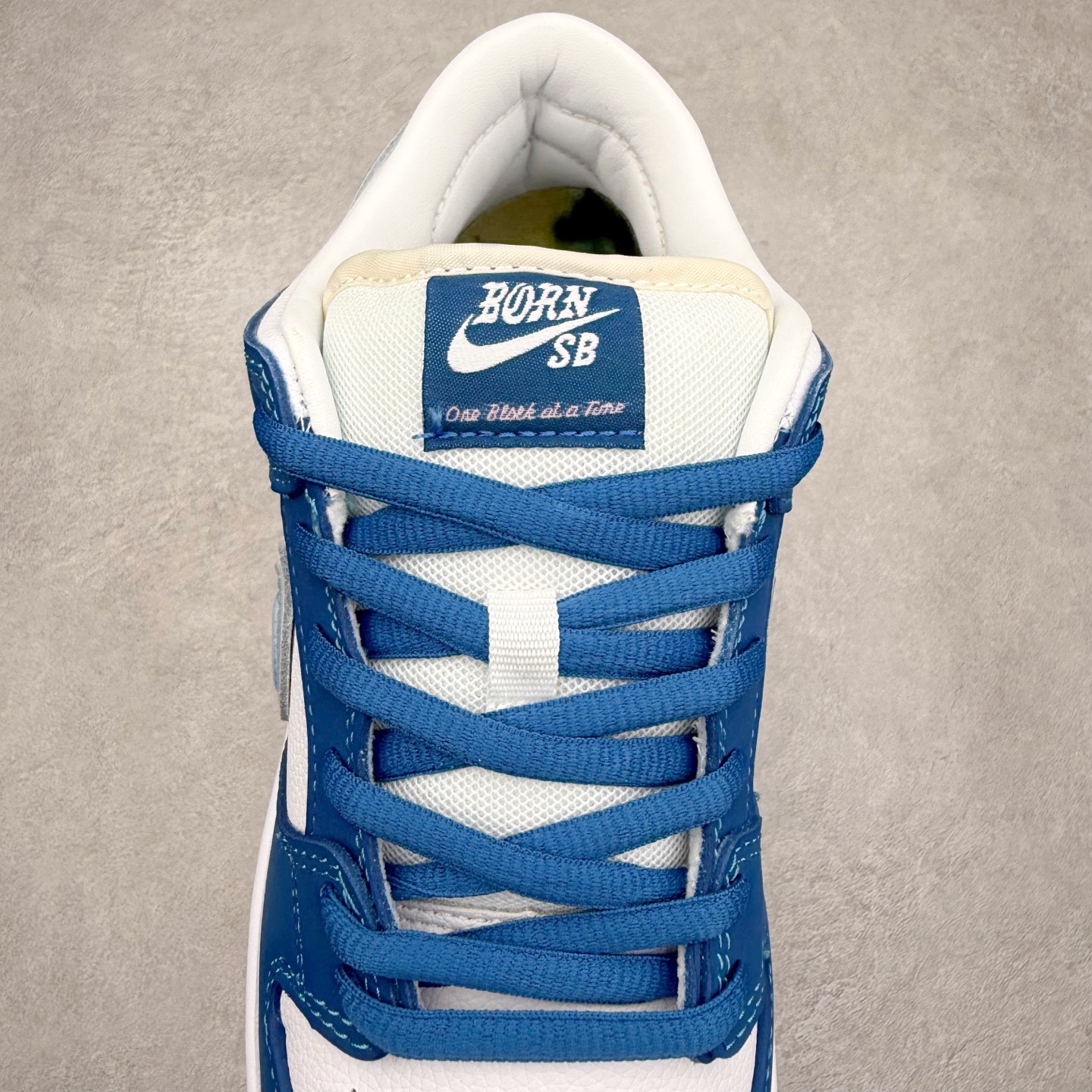 图片[5]-＃F版 Born x Raised x NK SB Dunk Low 三方联名蓝白 货号：FN7819-400 极限压缩利润空间 超乎所想的高性价比 用料绝不含糊 原盒原配 正确耐磨橡胶大底 超高清洁度 全鞋零毛边皮料切割 全套原楦原模倾力打造完美版型 尺码：36 36.5 37.5 38 38.5 39 40 40.5 41 42 42.5 43 44 44.5 45 46 47.5-选品中心