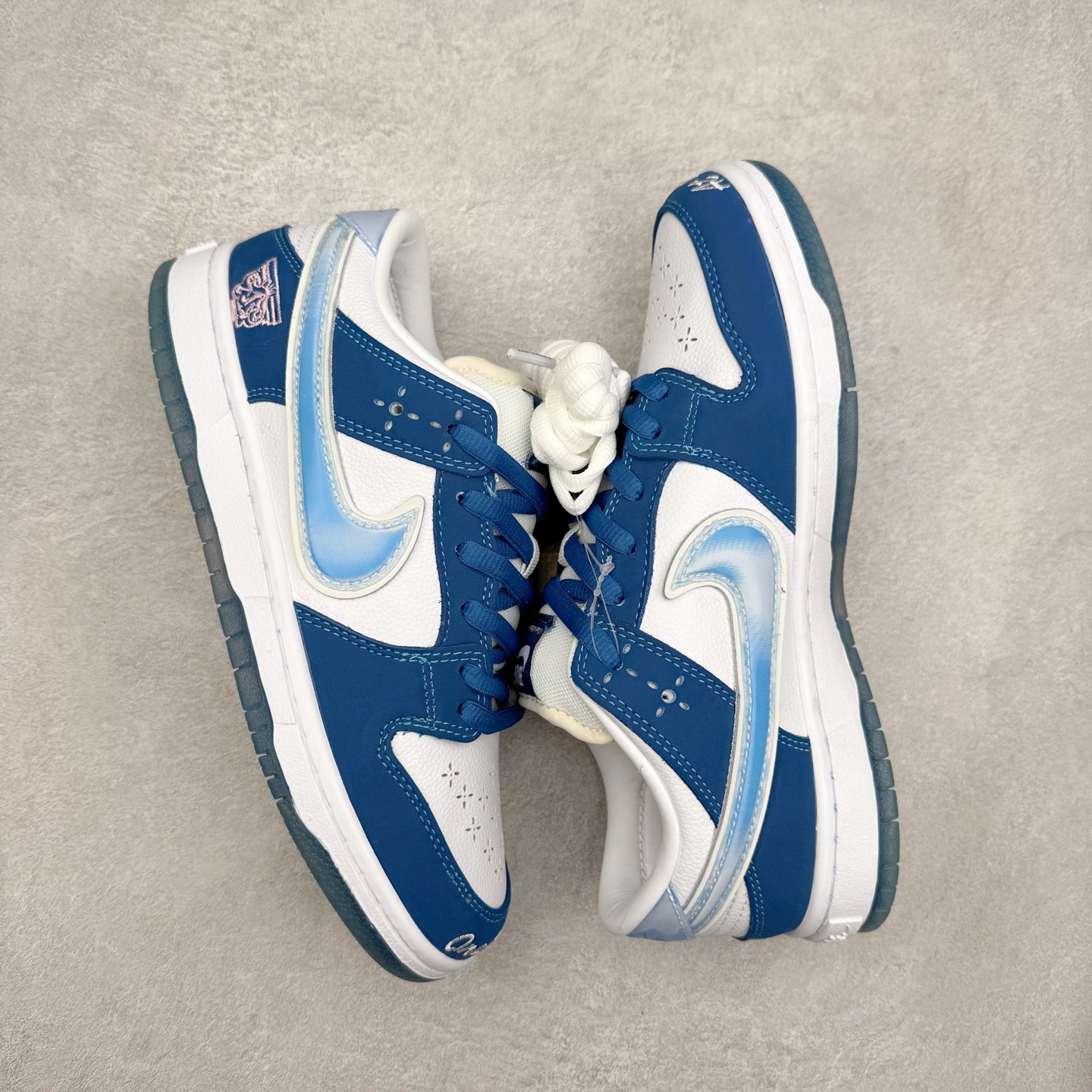 图片[3]-＃F版 Born x Raised x NK SB Dunk Low 三方联名蓝白 货号：FN7819-400 极限压缩利润空间 超乎所想的高性价比 用料绝不含糊 原盒原配 正确耐磨橡胶大底 超高清洁度 全鞋零毛边皮料切割 全套原楦原模倾力打造完美版型 尺码：36 36.5 37.5 38 38.5 39 40 40.5 41 42 42.5 43 44 44.5 45 46 47.5-选品中心