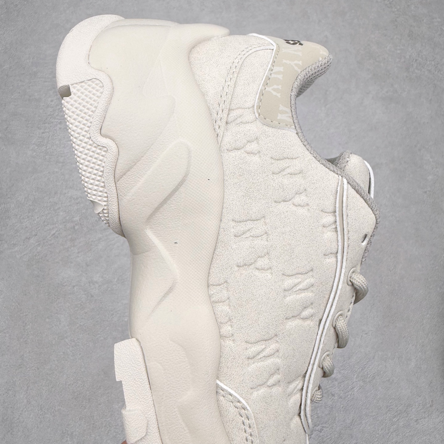 图片[6]-MLB Big Ball Chunky 复古印花老爹鞋系列低帮轻量增高厚底百搭休闲运动慢跑鞋 Korea韩国联名NY美国榄球纽约洋基队限定 韩国代购专供 全套原楦原纸板原厂数据开发 正确中底拉帮中底网布细节 平台代购专供 左脚内置芯片 韩国代购吊牌标贴 独家一比一RB+MD组合大底 高频后跟小人Logo精准对位立体饱满 正确网布加超迁鞋面 转印中底走线紧密 转印Logo工艺表层防刮不掉色 尺码：35 36 36.5 37.5 38 38.5 39 40 40.5 41 42 42.5 43 44 45-选品中心