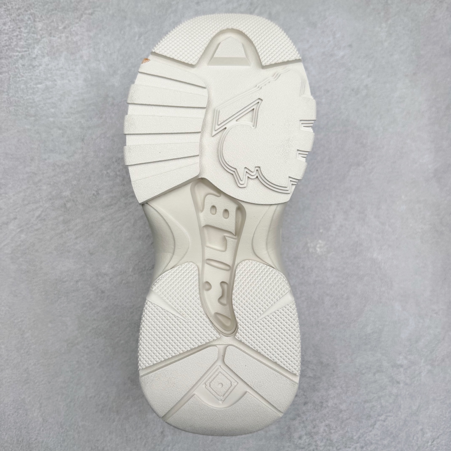 图片[9]-MLB Big Ball Chunky 复古印花老爹鞋系列低帮轻量增高厚底百搭休闲运动慢跑鞋 Korea韩国联名NY美国榄球纽约洋基队限定 韩国代购专供 全套原楦原纸板原厂数据开发 正确中底拉帮中底网布细节 平台代购专供 左脚内置芯片 韩国代购吊牌标贴 独家一比一RB+MD组合大底 高频后跟小人Logo精准对位立体饱满 正确网布加超迁鞋面 转印中底走线紧密 转印Logo工艺表层防刮不掉色 尺码：35 36 36.5 37.5 38 38.5 39 40 40.5 41 42 42.5 43 44 45-选品中心