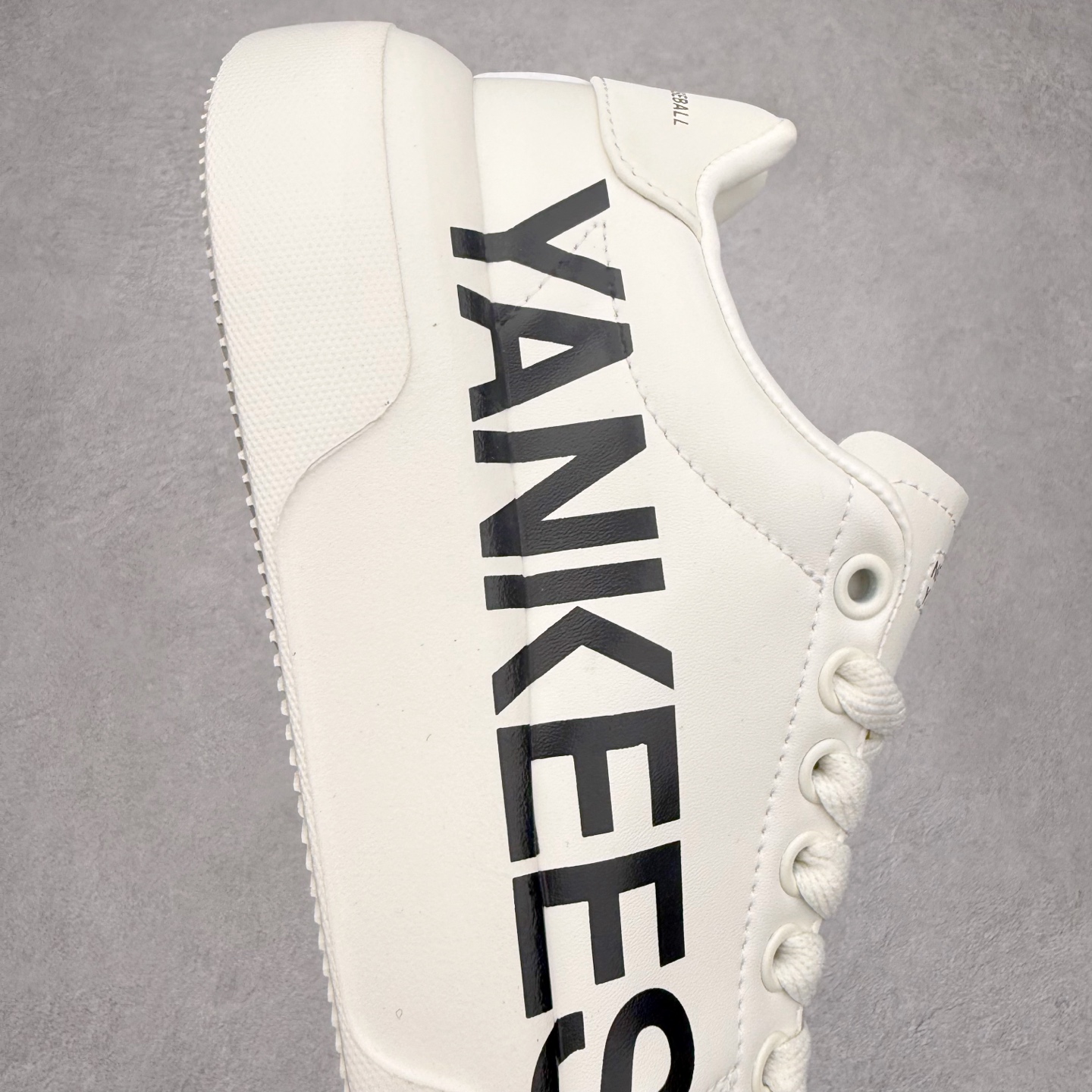 图片[6]-＃福利特价 MLB Chukky Classic 经典老爹风轻量增高厚底百搭休闲运动慢跑鞋 原楦原纸版数据开发#采用优质轻量克重纤维移膜皮革及透气网面鞋面材质#全新独立4cm厘米外增高轻质发泡大底 尺码：35 36 36.5 37.5 38 38.5 39 40 40.5 41 42 42.5 43 44-选品中心