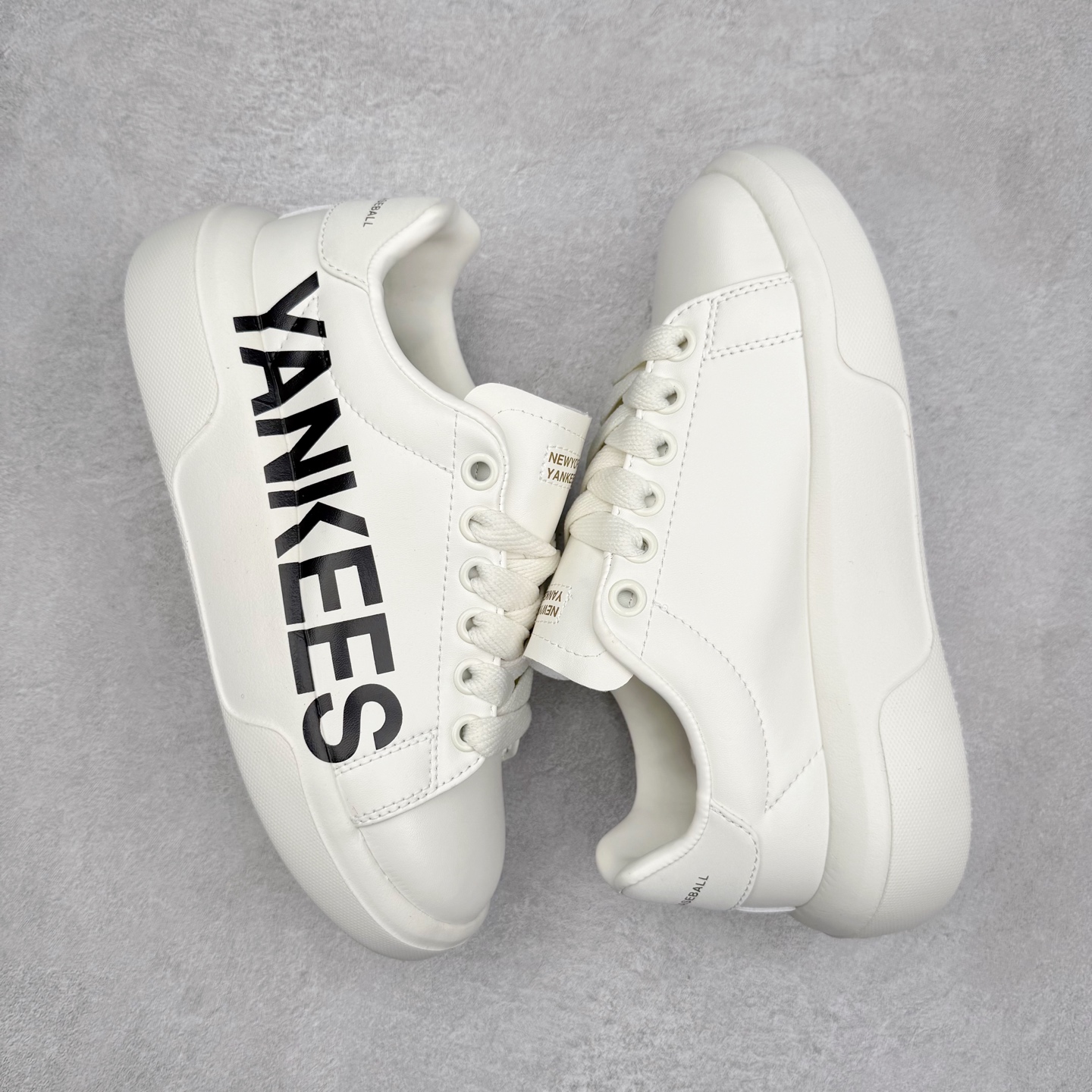 图片[3]-＃福利特价 MLB Chukky Classic 经典老爹风轻量增高厚底百搭休闲运动慢跑鞋 原楦原纸版数据开发#采用优质轻量克重纤维移膜皮革及透气网面鞋面材质#全新独立4cm厘米外增高轻质发泡大底 尺码：35 36 36.5 37.5 38 38.5 39 40 40.5 41 42 42.5 43 44-选品中心