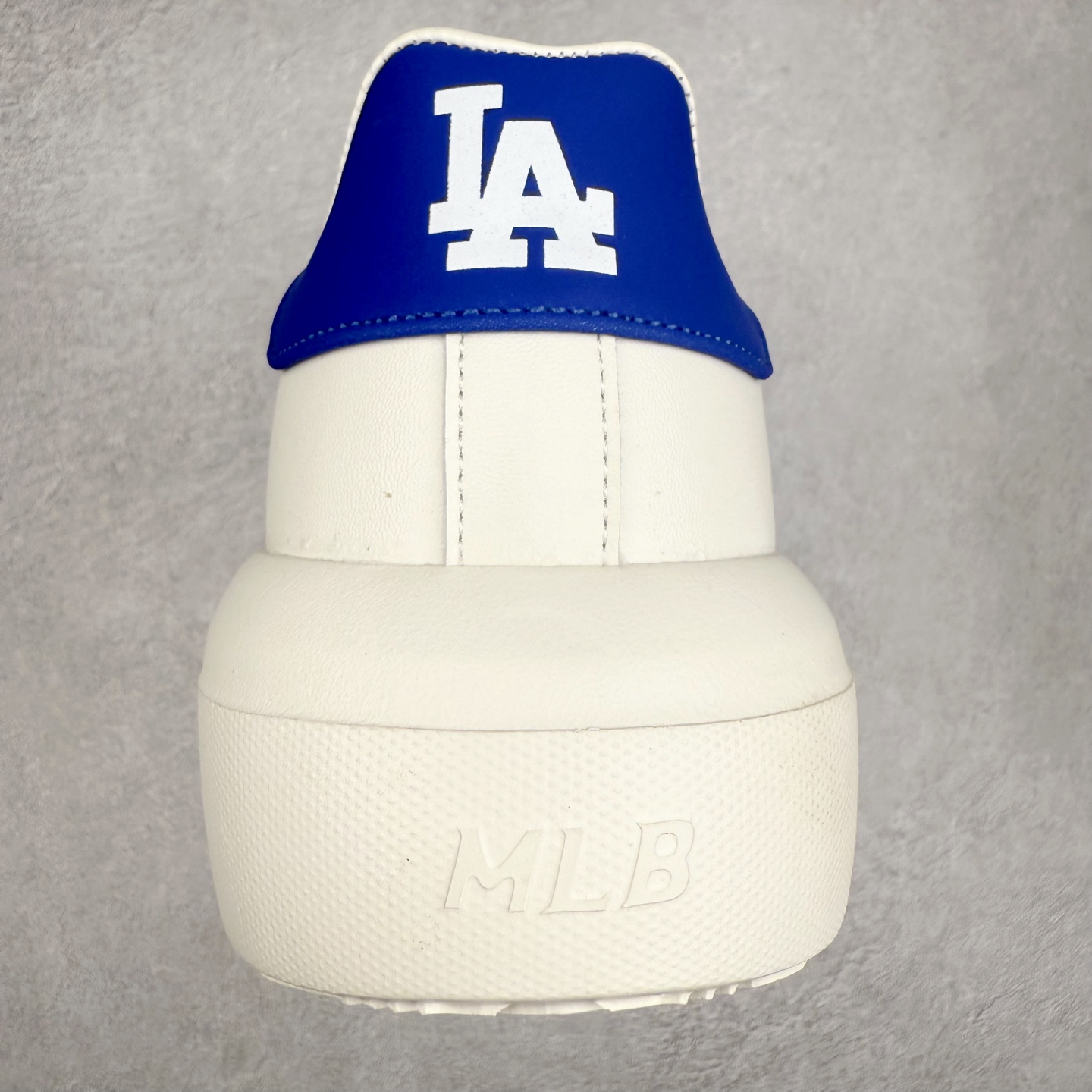 图片[8]-＃福利特价 MLB Chukky Classic 经典老爹风轻量增高厚底百搭休闲运动慢跑鞋 原楦原纸版数据开发#采用优质轻量克重纤维移膜皮革及透气网面鞋面材质#全新独立4cm厘米外增高轻质发泡大底 尺码：35 36 36.5 37.5 38 38.5 39 40 40.5 41 42 42.5 43 44-选品中心