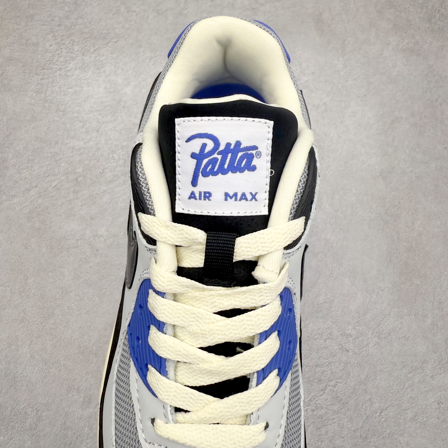 图片[5]-＃MX版 NK Air MAX 90 气垫复古减震跑步鞋 HF8814-001 经典重温 独家陆续补货 外单专供大厂出品 品质稳定 一百余色 终端操作 Air Max 90于1990年推出 来自Air Max系列 在Air Max 1的基础上改进而得 增加了气垫面积 外型上也更为流线 最特別的就是加入了菱纹塑胶嵌板 为Air Max 90增添了许多潮流气息 皮革鞋面 造就出色耐穿性和支撑力 Max Air缓震配置搭配泡棉中底 令Air Max 90轻盈而舒适 华夫格橡胶外底 铸就Air Max 90非凡的抓地力 而Air Max 90不仅是一双跑鞋 它成功跨越了时间的演进 成为了球鞋文化与潮流圈中最熟为人知的鞋款之一 尺码：36 36.5 37.5 38 38.5 39 40 40.5 41 42 42.5 43 44 44.5 45-选品中心