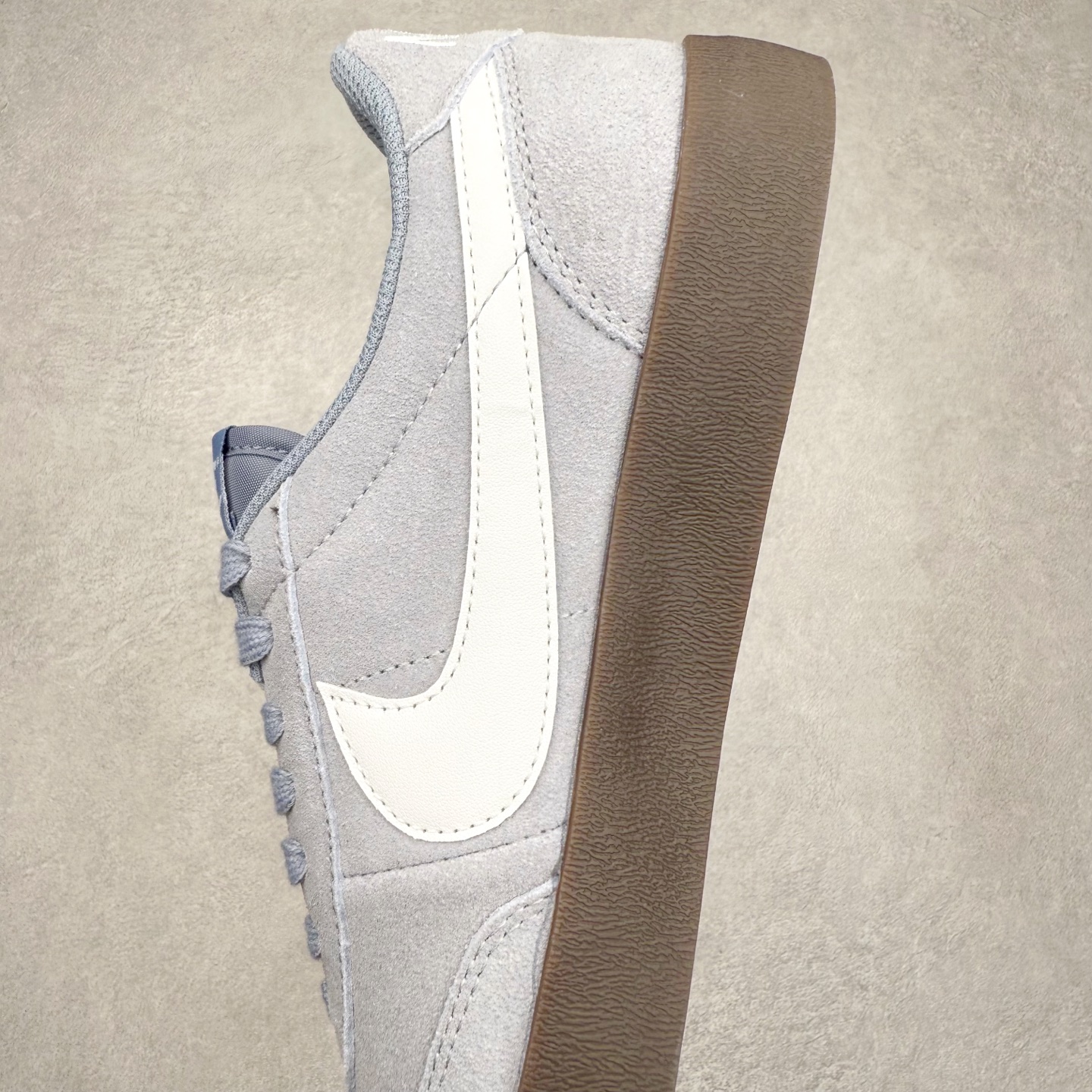 图片[7]-J.Crew x NK Killshot II Leather 联名复古板鞋 FQ8903-401 采用米白色皮革制作鞋身 Swoosh 点缀其中 最后搭载棕色生胶大底 流露出满满的复古气气息 尺码：36 36.5 37.5 38 38.5 39 40 40.5 41 42 42.5 43 44 44.5 45-选品中心