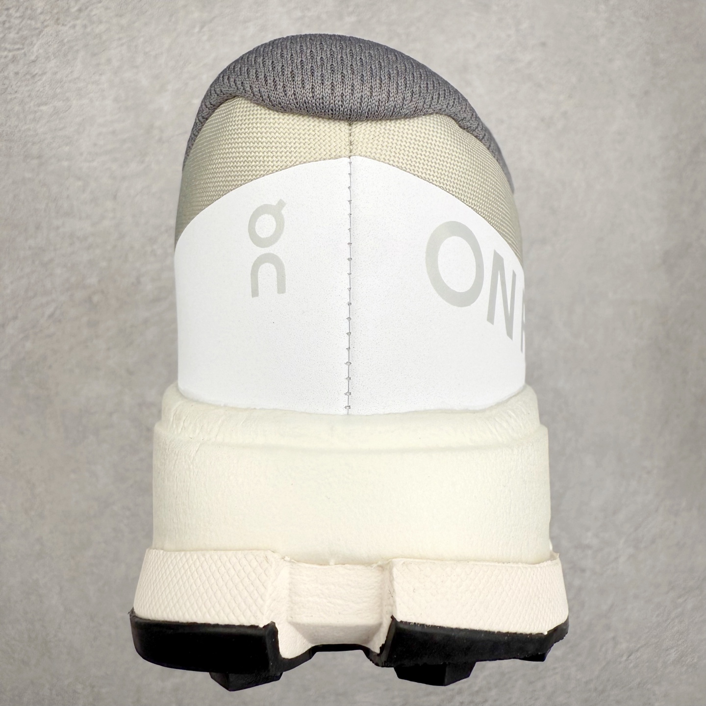 图片[8]-On Cloudtilt 3 昂跑减震生活休闲鞋 此运动品牌 开创于2010年 缓震着陆、强效回弹、轻柔质感的设计构思始终是ON研制关键 与此同时基于“为全球提供革新性的跑步感受”信念 陆续推出了多款跑鞋及其以专业运动人体跑步工程学为设计关键的功能性跑步服饰设备 让跑者不费力气地畅快畅跑 尺码：36 36.5 37.5 38 38.5 39 40 40.5 41 42 42.5 43 44 44.5 45-选品中心