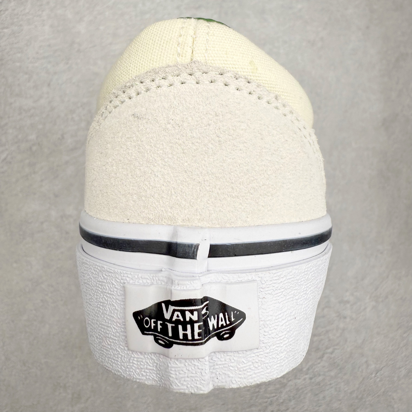 图片[8]-Vans Old Skool 白绿格子鞋带 官方新款 重回复古街头巅峰 鞋面采用麂皮搭配帆布材质打造 质感拉满 从鞋型和贴合度方面重塑鞋款 增强复古属性 货号：VN000D6WBOM 尺码：35 36 36.5 37 38 38.5 39 40 40.5 41 42 42.5 43 44-选品中心