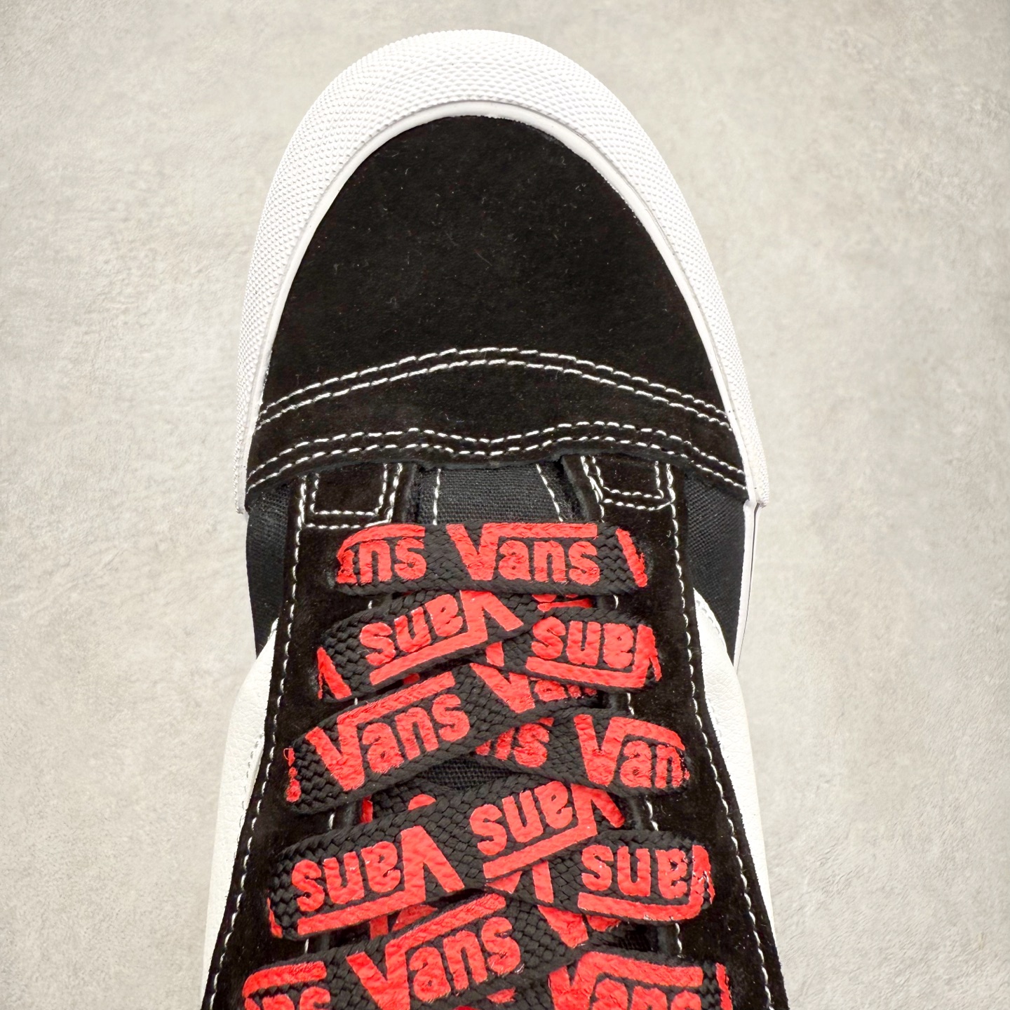 图片[4]-Vans Classics Knu Skool 黑白拼接 字母鞋带 厚鞋舌面包鞋 肥胖版大Logo 原版猪八皮面料 尺码：35 36 36.5 37 38 38.5 39 40 40.5 41 42 42.5 43 44 45 工艺：硫化1：1（重量1：1、真标、原钢印、材质标、鞋型标、合格证）-选品中心