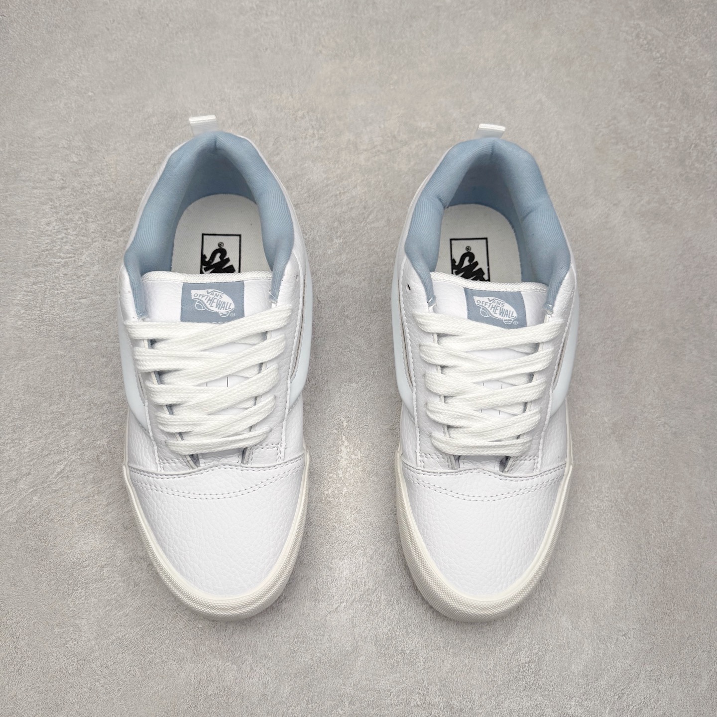 图片[2]-Vans Classics Knu Skool 范斯官方 白蓝皮面复古面包鞋 肥胖版大Logo荔枝纹牛皮面料 货号：VN0009QCDSB 尺码：35 36 36.5 37 38 38.5 39 40 40.5 41 42 42.5 43 44 工艺：硫化1：1（重量1：1、真标、原钢印、材质标、鞋型标、合格证）-选品中心