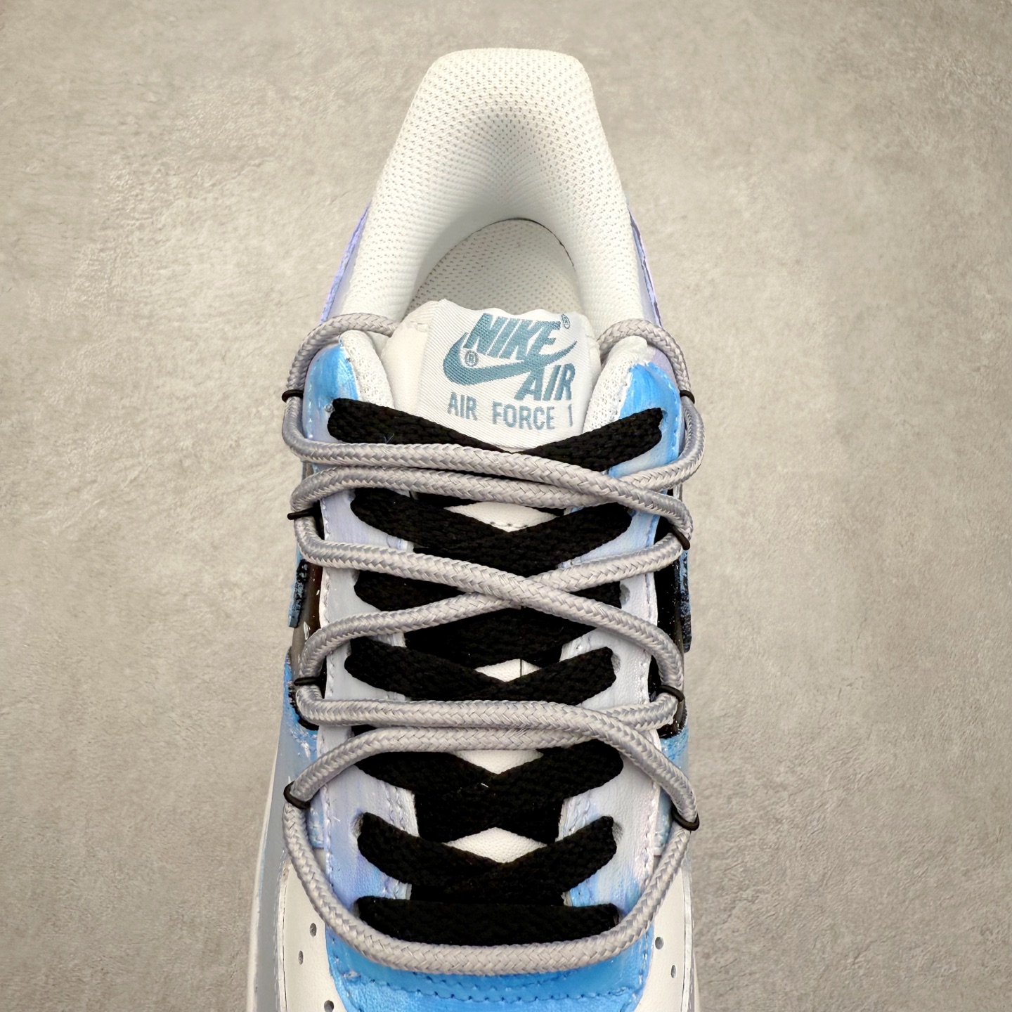 图片[5]-NK Air Force 1´07 Low 空军一号低帮百搭休闲运动板鞋 CW2288-101 柔软、弹性十足的缓震性能和出色的中底设计 横跨复古与现代的外型结合 造就出风靡全球 三十多年的Force 1 直到今天还深受青睐 实拍调校N版已经零色差零失真 百分百还原实物色彩所见即所得 不存在货不对板色差等低级问题 选购参考实物拍摄 不混卖不参货 只用心做好货严格选品 承诺混一赔十 尺码：36 36.5 37.5 38 38.5 39 40 40.5 41 42 42.5 43 44 44.5 45-选品中心