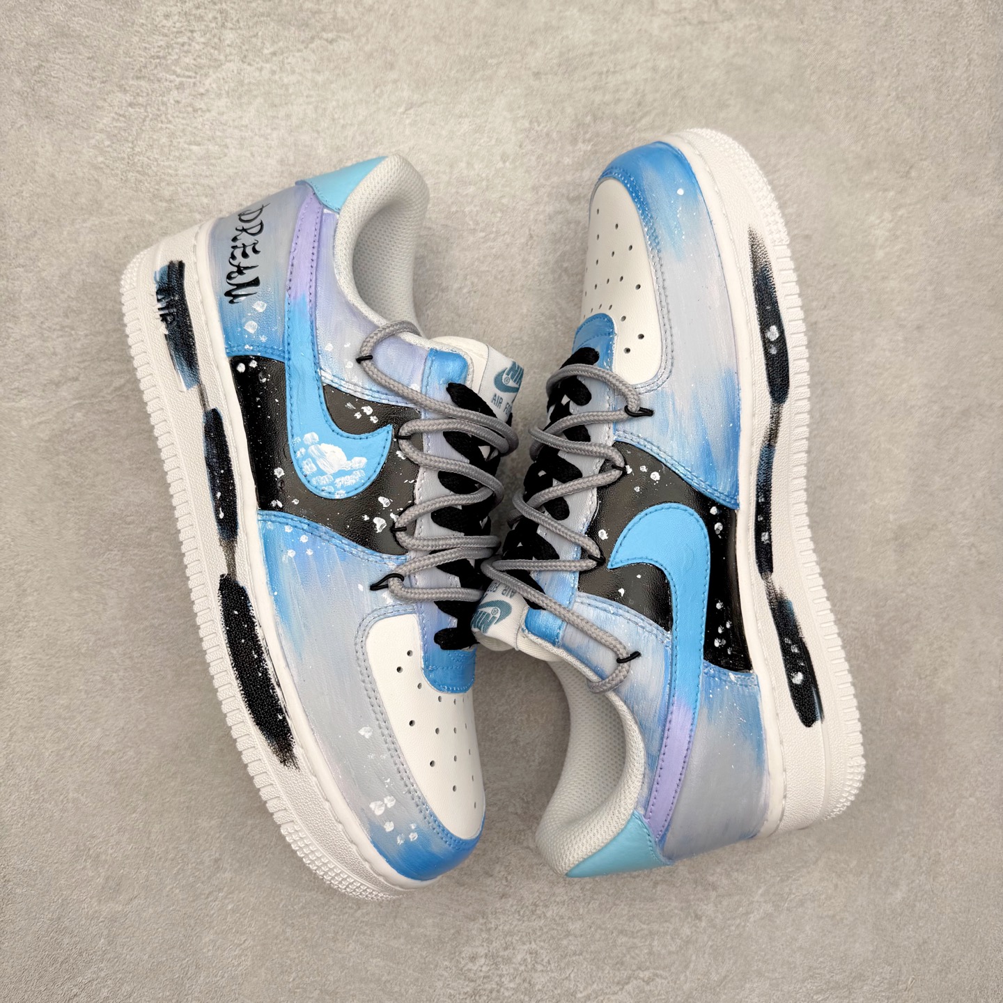 图片[3]-NK Air Force 1´07 Low 空军一号低帮百搭休闲运动板鞋 CW2288-101 柔软、弹性十足的缓震性能和出色的中底设计 横跨复古与现代的外型结合 造就出风靡全球 三十多年的Force 1 直到今天还深受青睐 实拍调校N版已经零色差零失真 百分百还原实物色彩所见即所得 不存在货不对板色差等低级问题 选购参考实物拍摄 不混卖不参货 只用心做好货严格选品 承诺混一赔十 尺码：36 36.5 37.5 38 38.5 39 40 40.5 41 42 42.5 43 44 44.5 45-选品中心