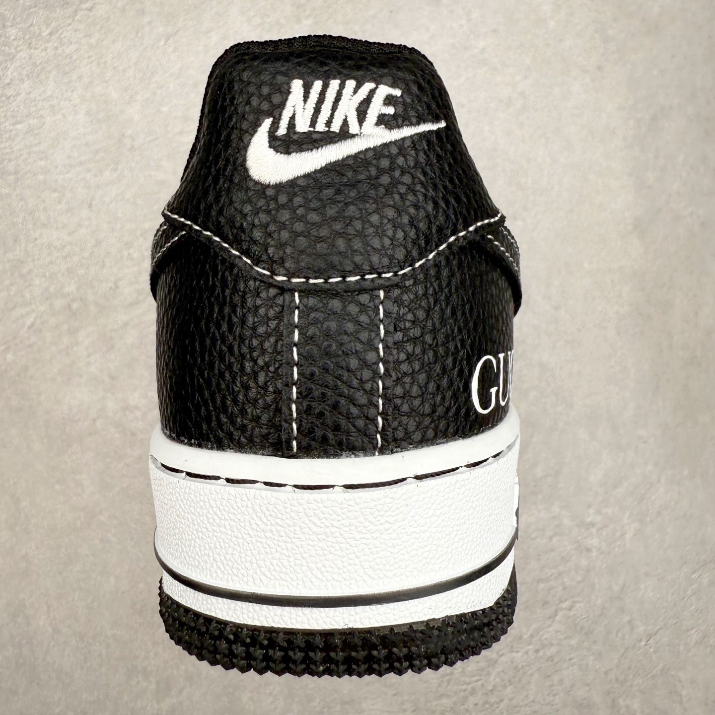 图片[8]-NK Air Force 1´07 Low 空军一号低帮百搭休闲运动板鞋 AH8462-002 柔软、弹性十足的缓震性能和出色的中底设计 横跨复古与现代的外型结合 造就出风靡全球 三十多年的Force 1 直到今天还深受青睐 实拍调校N版已经零色差零失真 百分百还原实物色彩所见即所得 不存在货不对板色差等低级问题 选购参考实物拍摄 不混卖不参货 只用心做好货严格选品 承诺混一赔十 尺码：36 36.5 37.5 38 38.5 39 40 40.5 41 42 42.5 43 44 44.5 45-选品中心