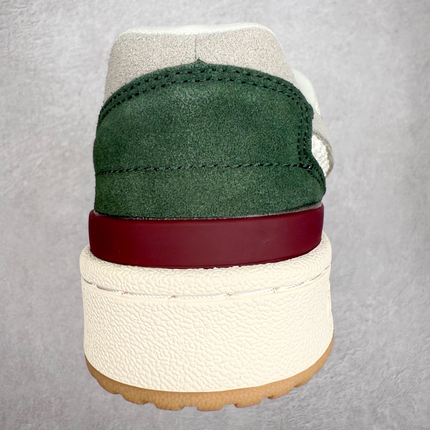 图片[8]-＃福利特价 AD Forum 84 Low OG 低帮百搭潮流休闲运动板鞋 以复古篮球鞋的外形为基础 采用皮革拼接 简约百搭 更加贴合舒适 中底内侧网格造型起到点睛之笔 外底橡胶 更显复古 尺码：36 36.5 37.5 38 38.5 39 40 40.5 41 42 42.5 43 44 44.5 45-选品中心