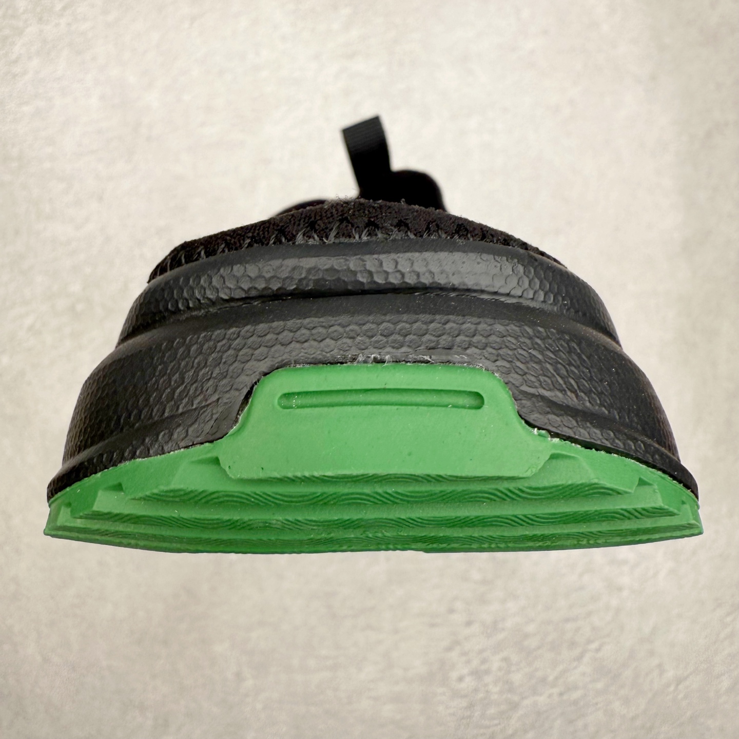 图片[8]-＃HP SALOMON萨洛蒙 RX Slide 3.0 CANVAS 舒适柔软 防滑包头拖鞋 男女同款 SALOMON诞生于1947年的法国阿尔卑斯山区，全球知名的户外运动品牌。一直致力于推动滑雪、越野跑等山地运动的发展及产品的进步。其产品设计致力于追求创新和发掘产品的性能极限，帮助喜欢自由的人在山地间不断挑战自我。实拍调校N版已经零色差零失真 百分百还原实物色彩所见即所得 不存在货不对板色差等低级问题 选购参考实物拍摄 不混卖不参货 只用心做好货严格选品 承诺混一赔十 尺码：36 36.5 37.5 38 38.5 39 40 40.5 41 42 42.5 43 44 44.5 45-选品中心