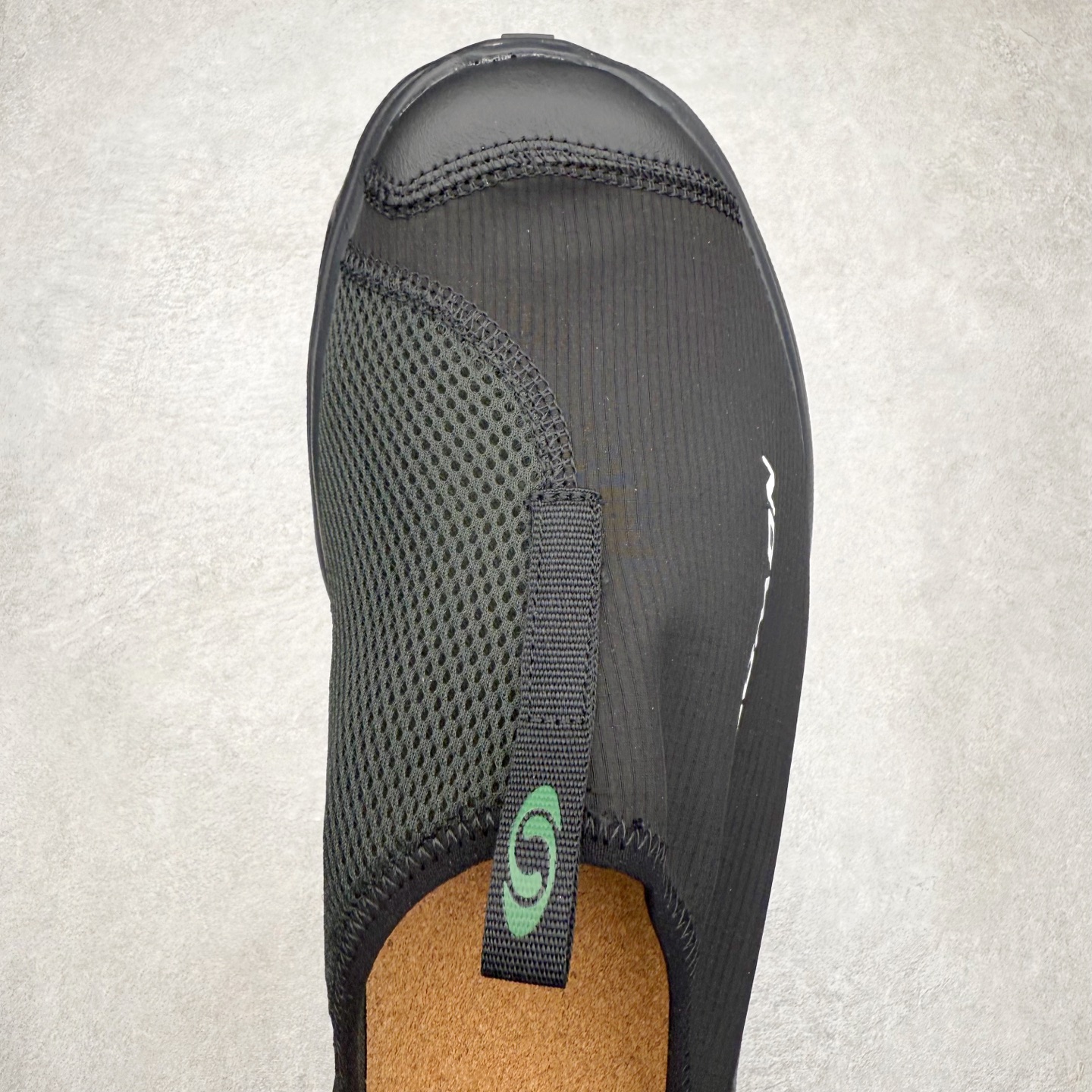 图片[4]-＃HP SALOMON萨洛蒙 RX Slide 3.0 CANVAS 舒适柔软 防滑包头拖鞋 男女同款 SALOMON诞生于1947年的法国阿尔卑斯山区，全球知名的户外运动品牌。一直致力于推动滑雪、越野跑等山地运动的发展及产品的进步。其产品设计致力于追求创新和发掘产品的性能极限，帮助喜欢自由的人在山地间不断挑战自我。实拍调校N版已经零色差零失真 百分百还原实物色彩所见即所得 不存在货不对板色差等低级问题 选购参考实物拍摄 不混卖不参货 只用心做好货严格选品 承诺混一赔十 尺码：36 36.5 37.5 38 38.5 39 40 40.5 41 42 42.5 43 44 44.5 45-选品中心