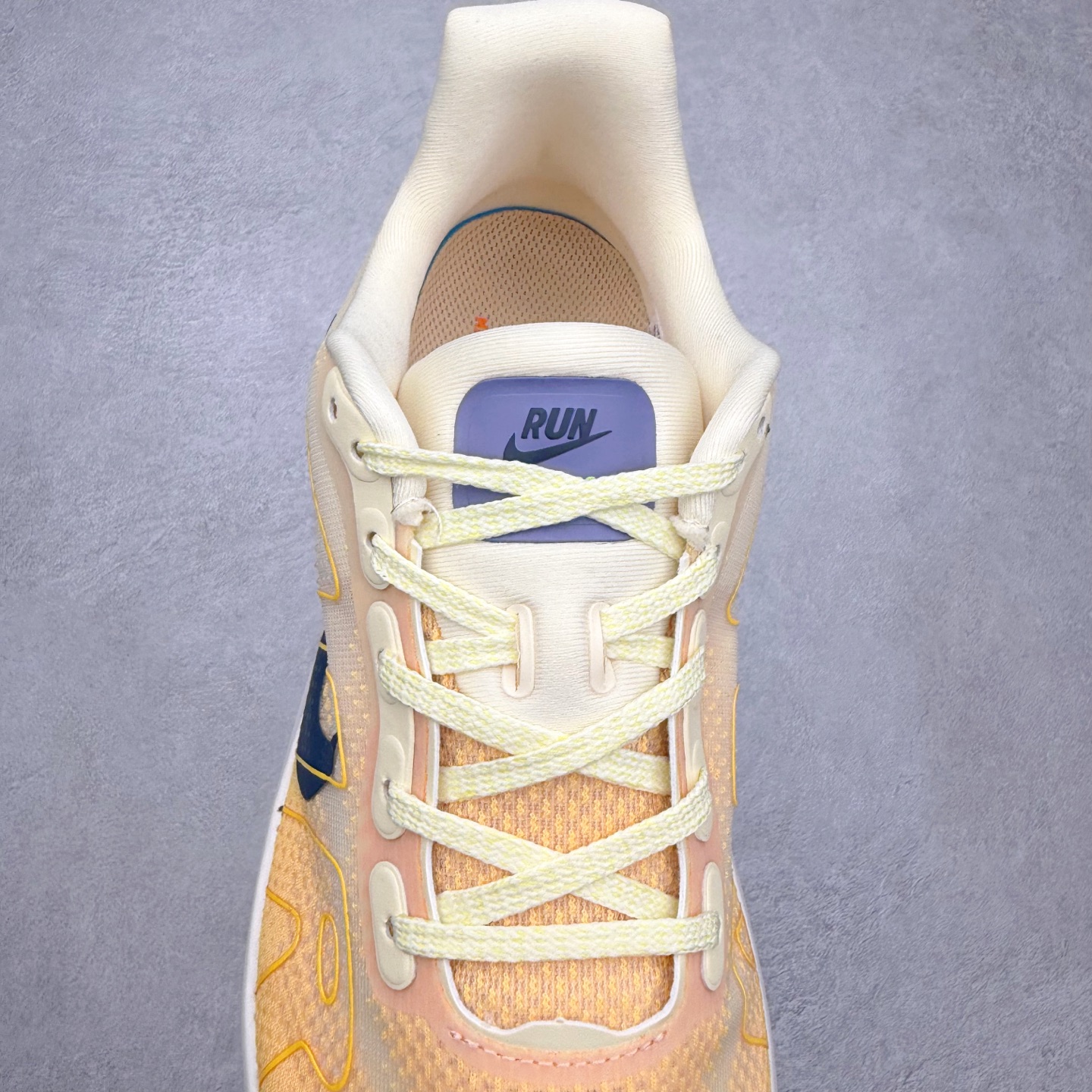 图片[5]-NK Vomero Premium 时尚舒适 网布防滑耐磨 低帮跑步鞋 HQ2050-701 实拍调校N版已经零色差零失真 百分百还原实物色彩所见即所得 不存在货不对板色差等低级问题 选购参考实物拍摄 不混卖不参货 只用心做好货严格选品 承诺混一赔十 尺码：36 36.5 37.5 38 38.5 39 40 40.5 41 42 42.5 43 44 44.5 45-选品中心