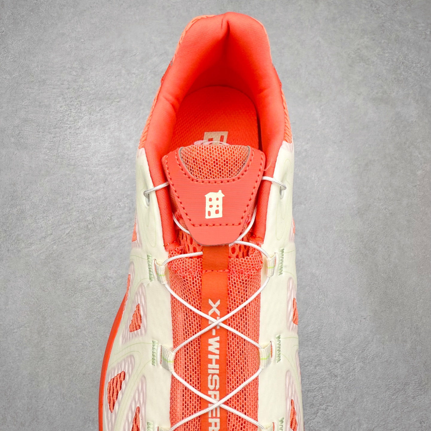 图片[5]-＃HP SALOMON XT-WHISPER 萨洛蒙圆头防滑耐磨低帮休闲越野训练城市通勤跑步鞋 男女同款 浅棕色 纯原外贸平台特供订单 耗时半年巨作 全套原纸板楦头开发 原厂特供网布配套加持 确保原汁原味 完美呈现版型 原档数据独家私模五层组合大底 男女鞋同步官方开发至46.5 原装Ortholite轻量化鞋垫 中底布带钢印编号 原厂TPU锁扣 进口港宝加持 后跟自然饱满 还原公司包裹性 鞋面以“锯齿”状的包裹系统呈现 在基色底之下加入了各种色点缀 将公司的最新技术和时尚前卫的造型融入耐用的长跑款式中 鞋面由 TPU 薄膜制成 并焊接在高耐磨网眼上 使其既时尚又坚固 由 ACS底盘支撑 可增强稳定性和支撑力 以及由橡胶凸耳 Contragrip外底覆盖的 EVA 缓冲中底 旨在应对崎岖的地形 鞋舌上的彩色Salomon 标签、Quicklace 系统以及鞋头、鞋舌和鞋跟上的附加品牌使细节更加完美 让穿着者可以轻松驾驭户外与通勤下的任何运动生活场景 无缝鞋身户外随意纵横 颜值与脚感兼备 出街通勤 绝对非常吸睛 你值得拥有 尺码：36 36.5 37.5 38 38.5 39 40 40.5 41 42 42.5 43 44 44.5 45 46 46.5 注意：偏小1码-选品中心