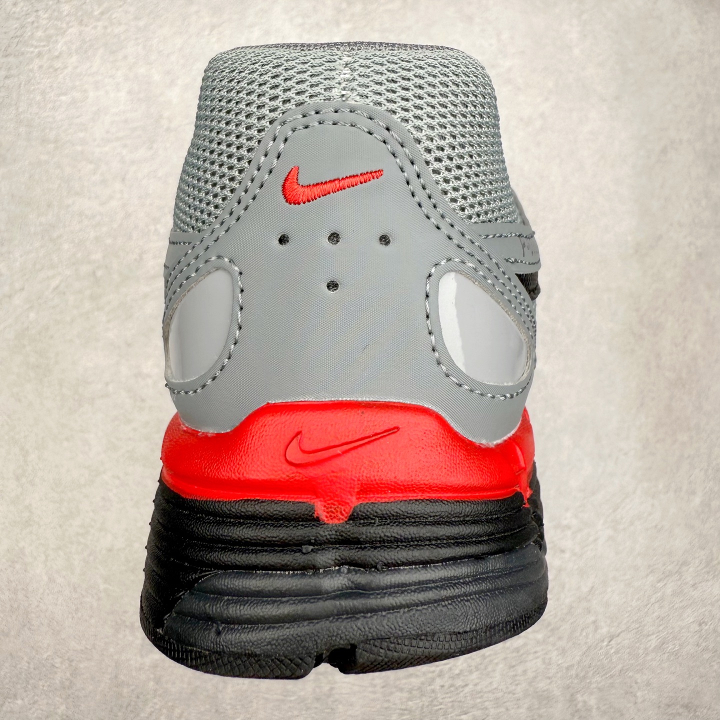 图片[8]-NK P-6000 系列低帮复古老爹风休闲运动舒适慢跑鞋 IF6199-001 购入原鞋原装纸板楦头开发 独家私模四层组合大底 市场唯一正确版本 良心定价 新配色陆续出货 进口三文治网面 融合 Pegasus 过往运动鞋设计 助力 21 世纪早期跑步运动跃升时尚新高度 采用透气网眼布、运动风格线条和耐穿覆面 兼具吸睛外观和舒适感受 中底泡绵以田径赛道为灵感 打造厚实设计 缔造出众缓震性能 尺码：36 36.5 37.5 38 38.5 39 40 40.5 41 42 42.5 43 44 44.5 45-选品中心