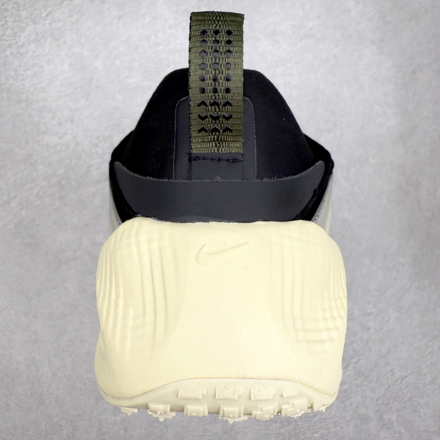 图片[8]-HYEIN SEO x NK Ava Rover 百搭舒适耐磨低帮跑步鞋 男女同款 流线型轮廓，通过轻薄物料鞋面结合 TPU 网格状支撑示人，增厚的中底材质选用 ReactX 加持，华夫外底收尾。鞋垫与后跟鞋提，克制点缀 Hyein Seo 字样。鞋垫与鞋提则采用菱形格纹的变化元素呈现。实拍调校N版已经零色差零失真 百分百还原实物色彩所见即所得 不存在货不对板色差等低级问题 选购参考实物拍摄 不混卖不参货 只用心做好货严格选品 承诺混一赔十 尺码：36 36.5 37.5 38 38.5 39 40 40.5 41 42 42.5 43 44 44.5 45-选品中心