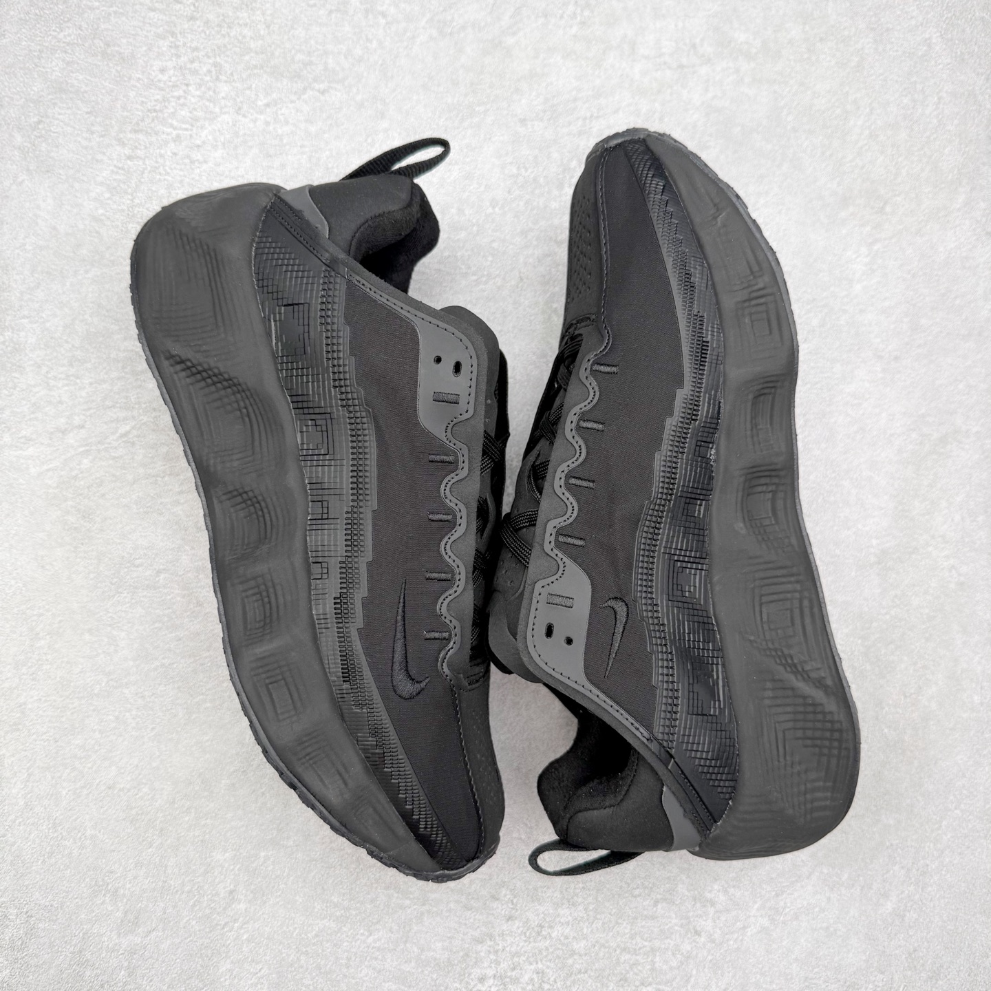 图片[3]-HYEIN SEO x NK Ava Rover 百搭舒适耐磨低帮跑步鞋 男女同款 流线型轮廓，通过轻薄物料鞋面结合 TPU 网格状支撑示人，增厚的中底材质选用 ReactX 加持，华夫外底收尾。鞋垫与后跟鞋提，克制点缀 Hyein Seo 字样。鞋垫与鞋提则采用菱形格纹的变化元素呈现。实拍调校N版已经零色差零失真 百分百还原实物色彩所见即所得 不存在货不对板色差等低级问题 选购参考实物拍摄 不混卖不参货 只用心做好货严格选品 承诺混一赔十 尺码：36 36.5 37.5 38 38.5 39 40 40.5 41 42 42.5 43 44 44.5 45-选品中心